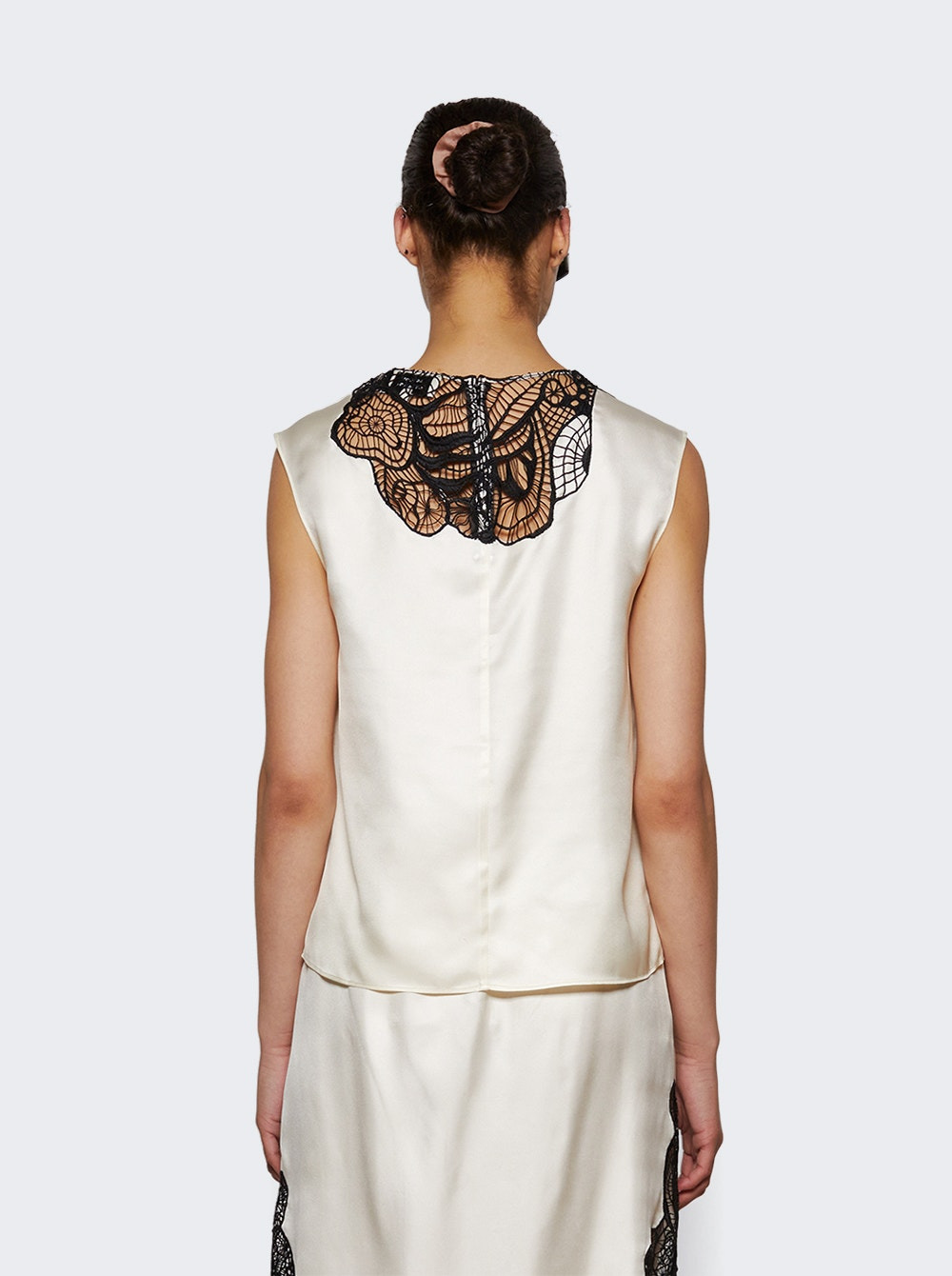 Pola Sleeveless Top With Lace Ivory And Black - 4