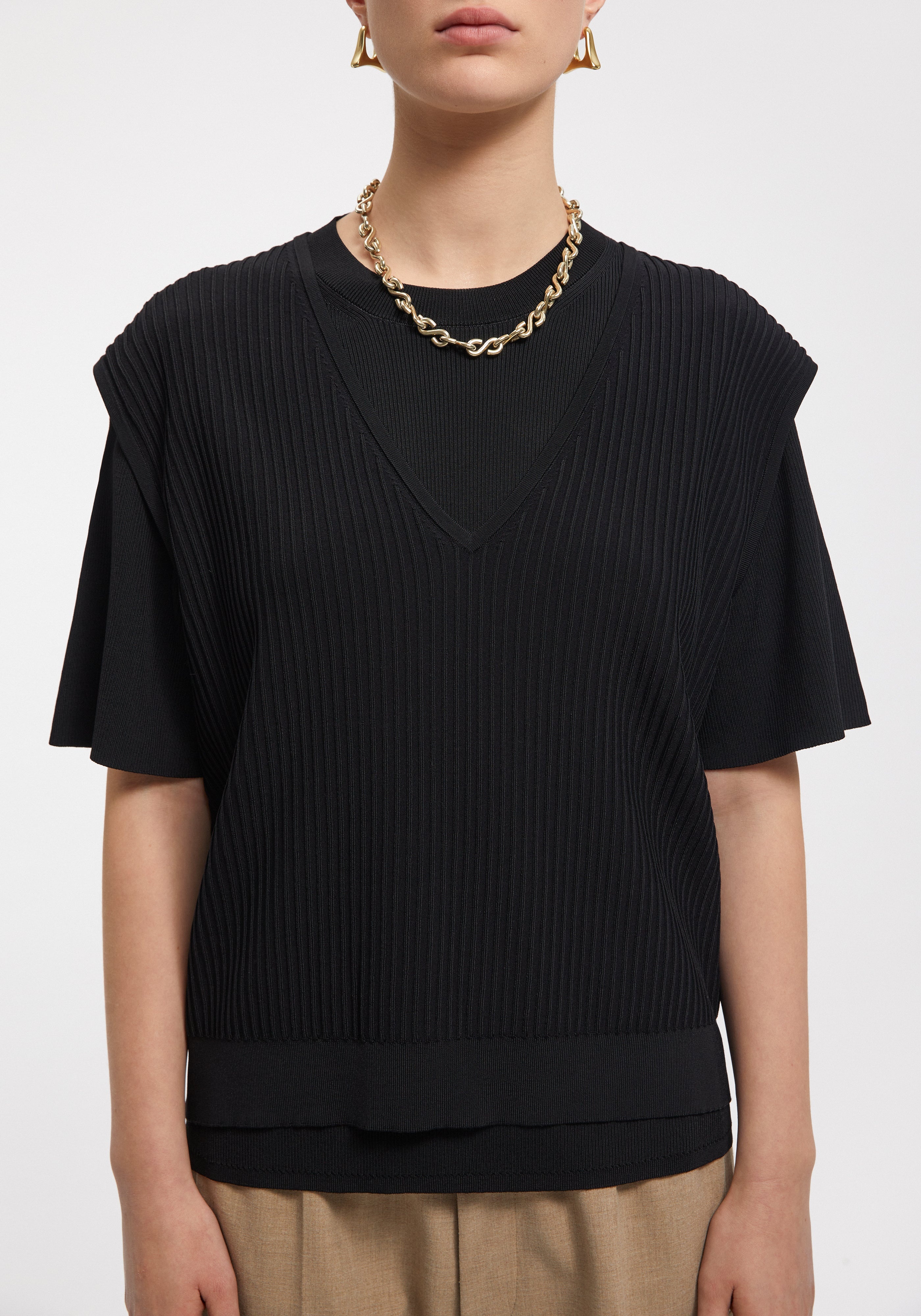 ORCA
Double layer knitted top - 2
