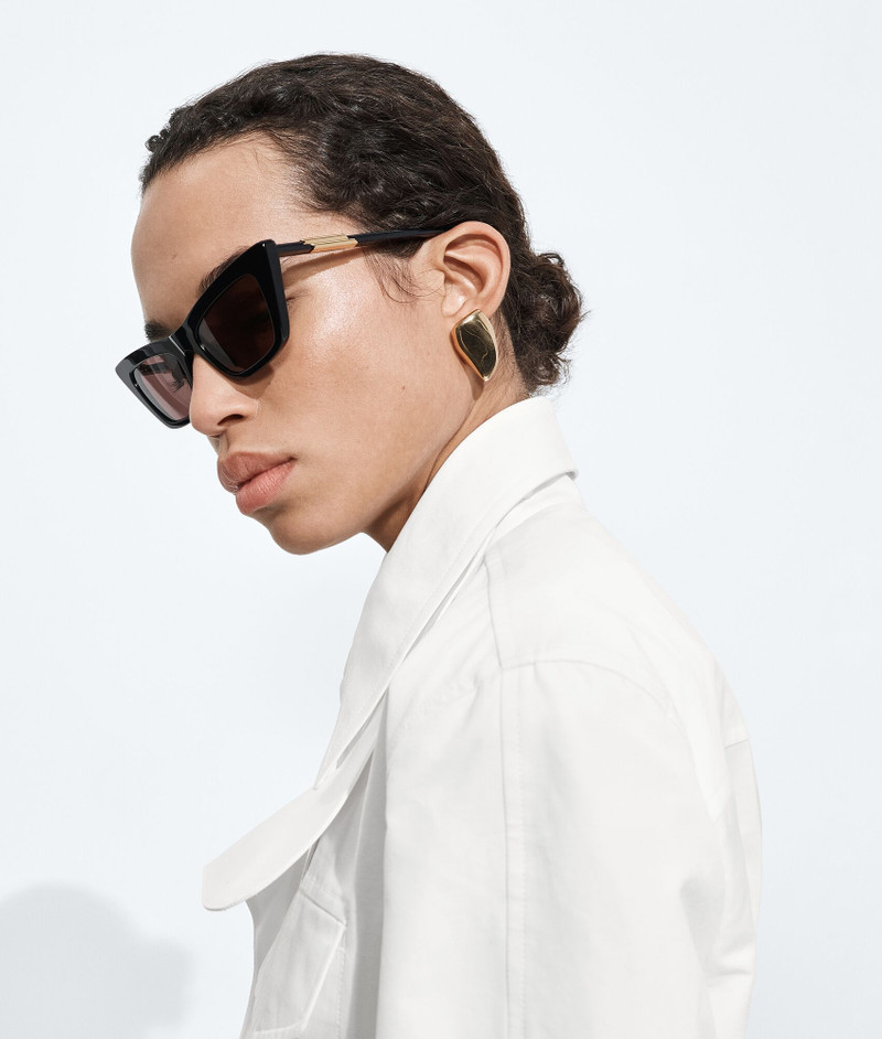 Bottega Veneta Snap Cat Eye Sunglasses outlook