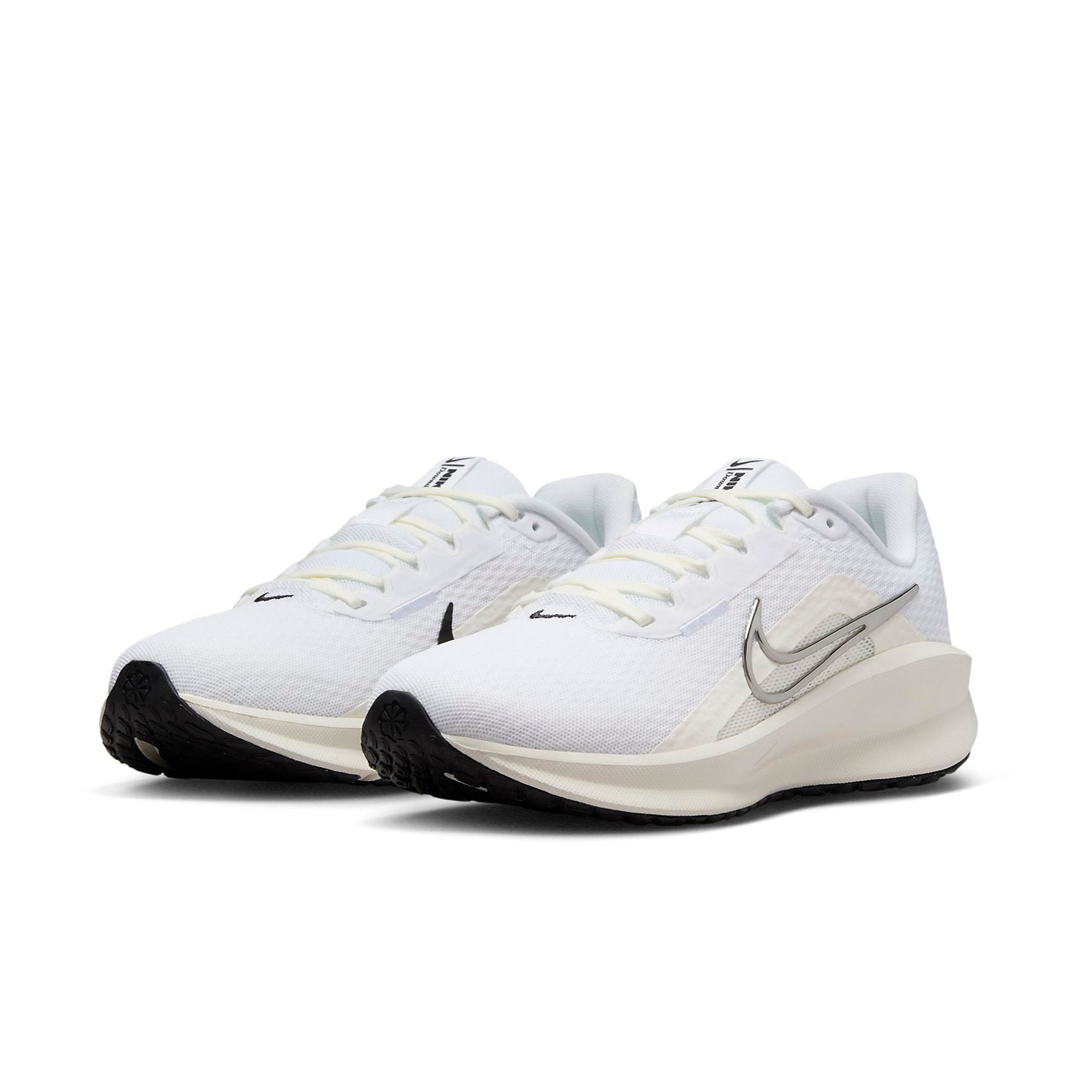 (WMNS) Nike Downshifter 13 'White Metallic Silver' FD6476-100 - 2