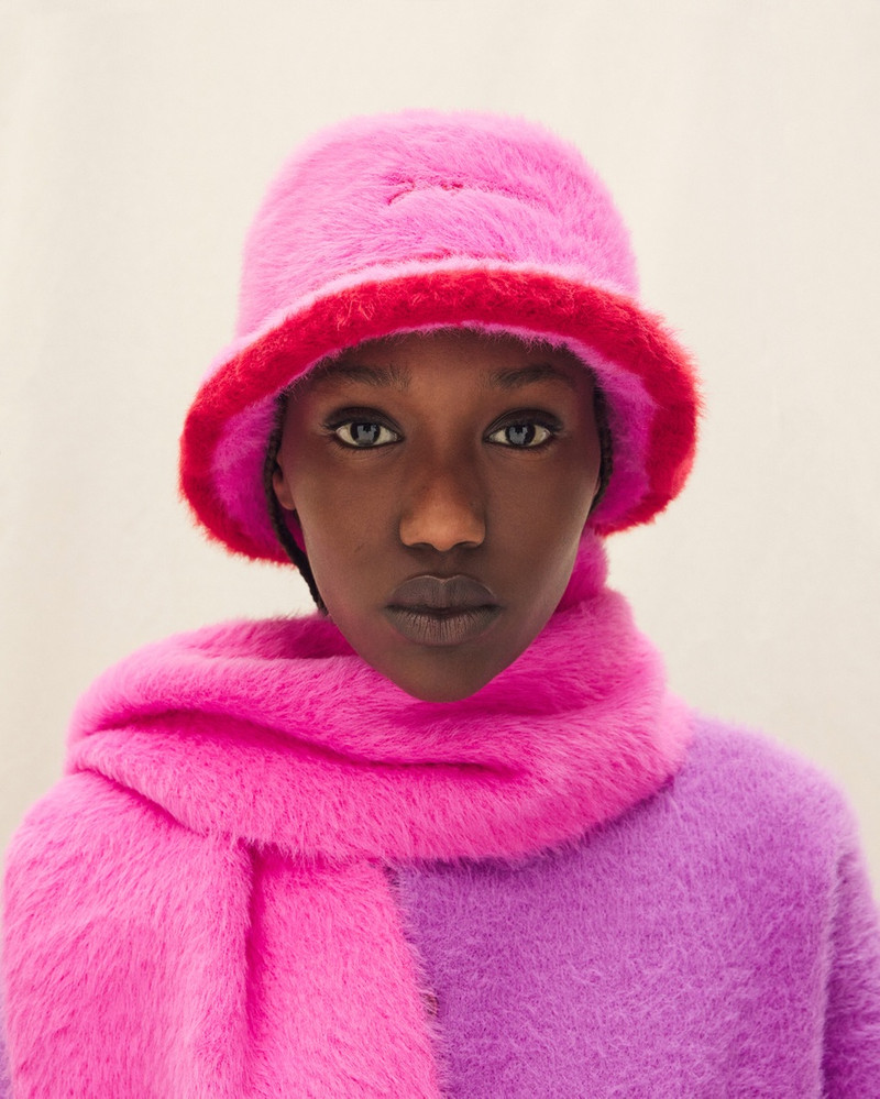 JACQUEMUS Le bob Neve outlook