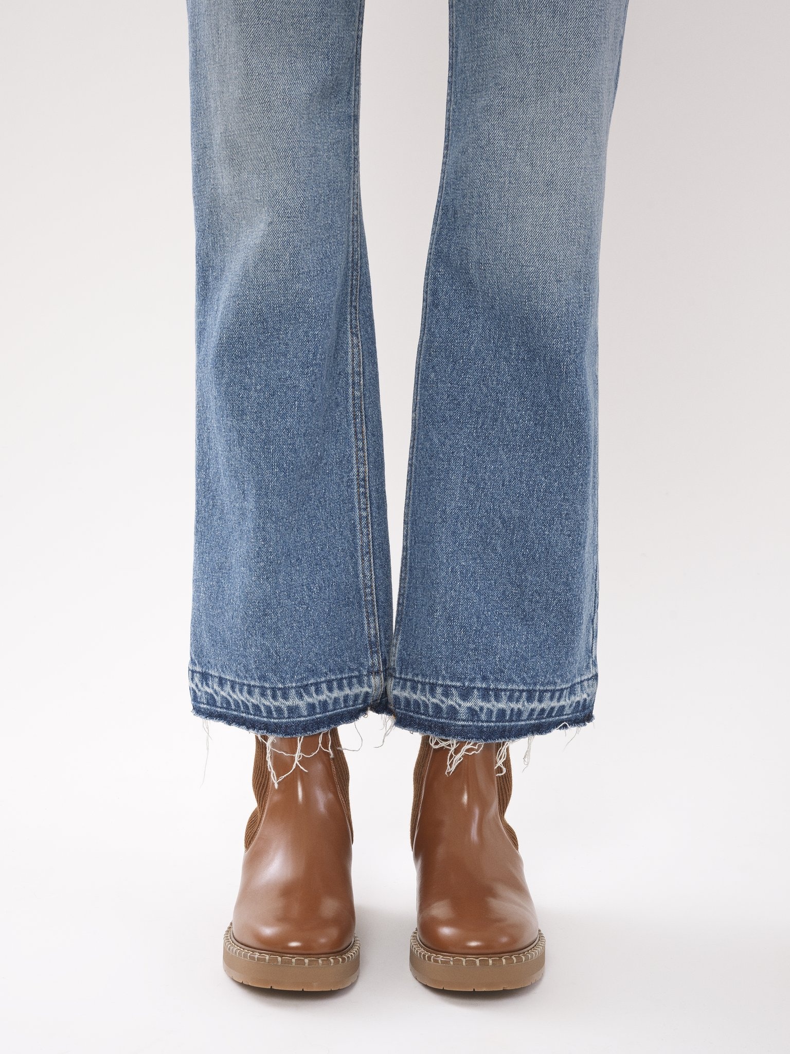 CROPPED STRAIGHT JEANS - 7