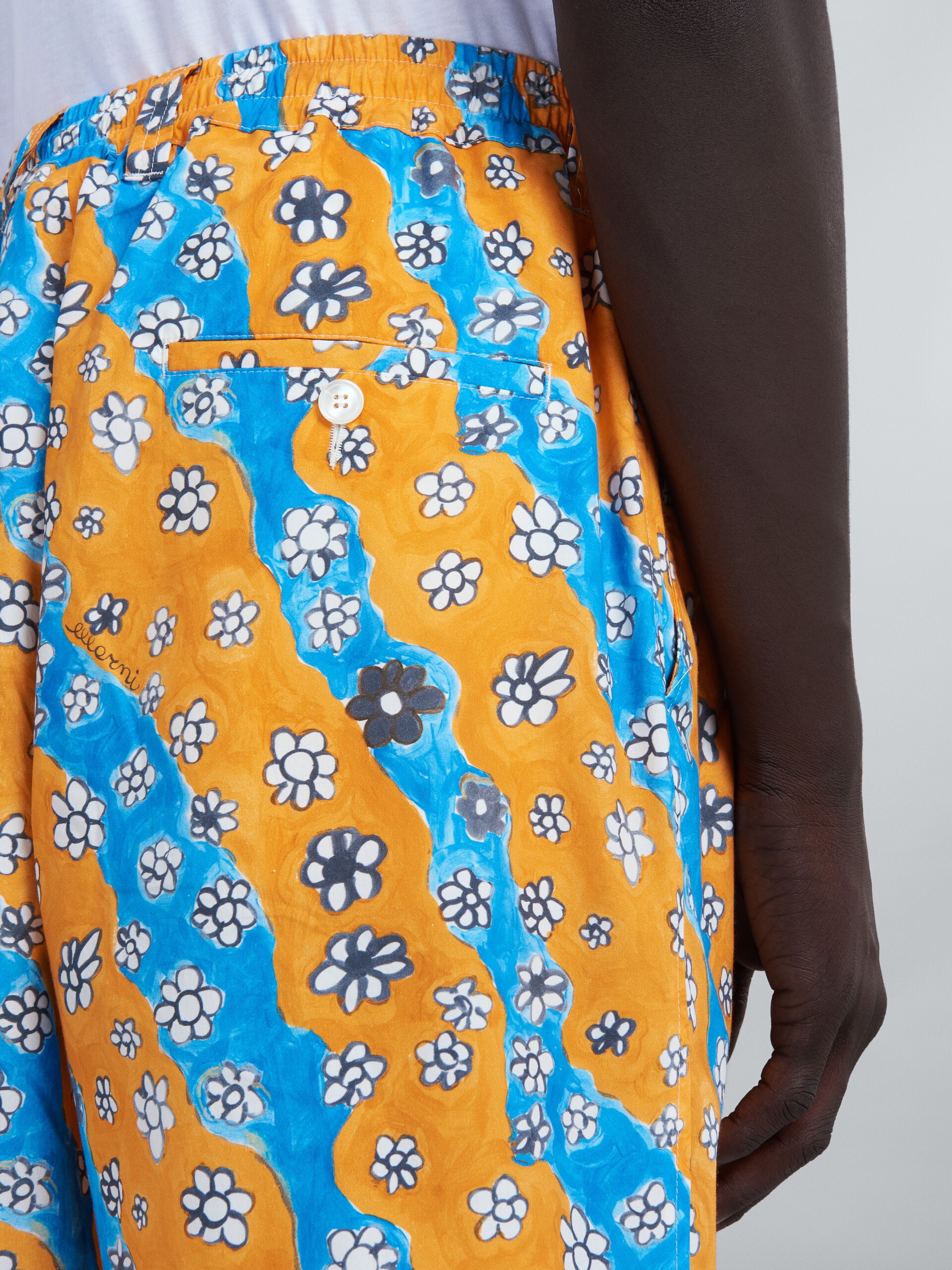 POPLIN SHORTS WITH STRIPY FLOWERS PRINT - 4