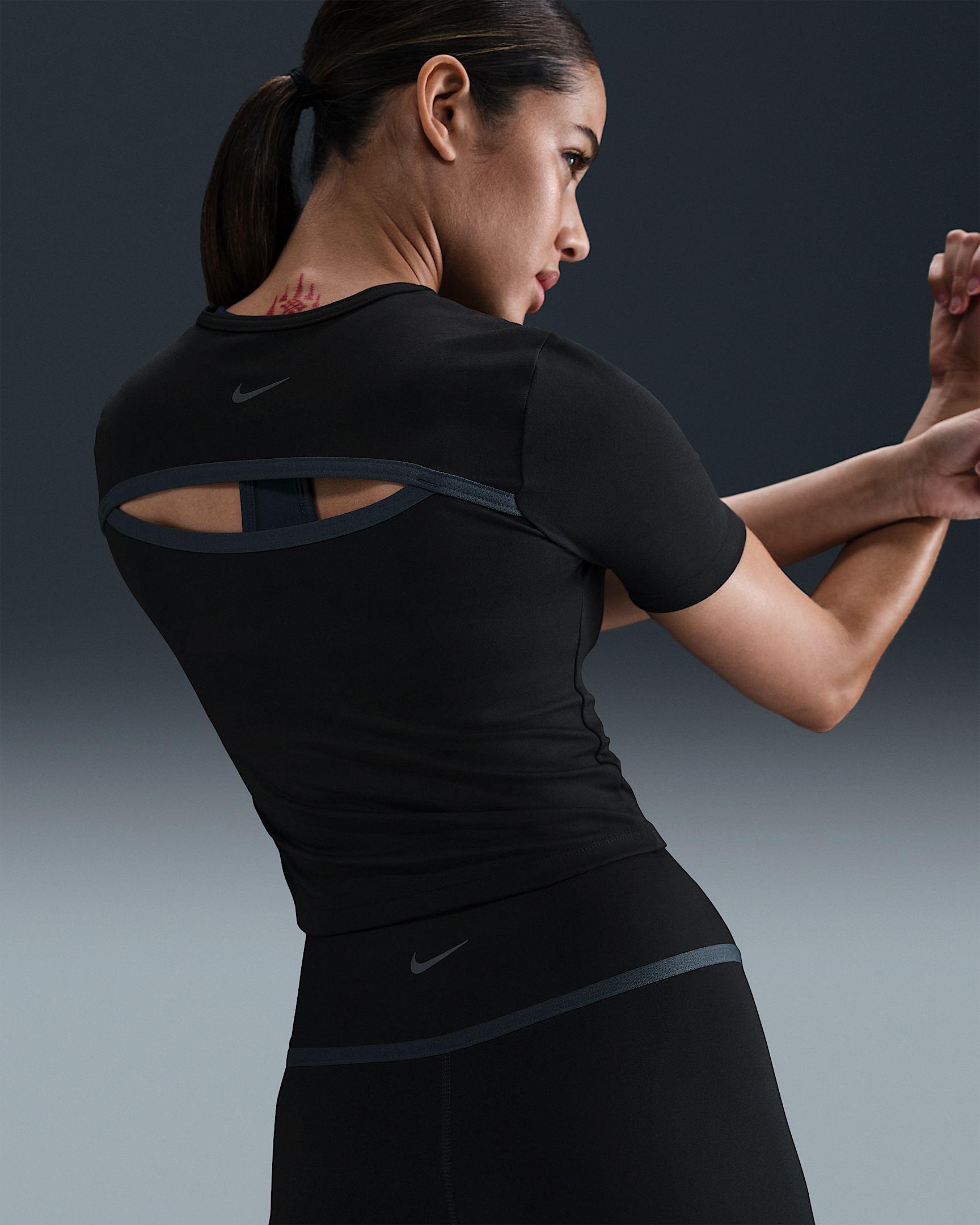 Nike One Fitted Women's Dri-FIT Short-Sleeve Top - 2