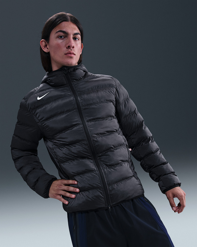 Nike Total 90 Men's Therma-FIT Soccer Puffer Jacket 1