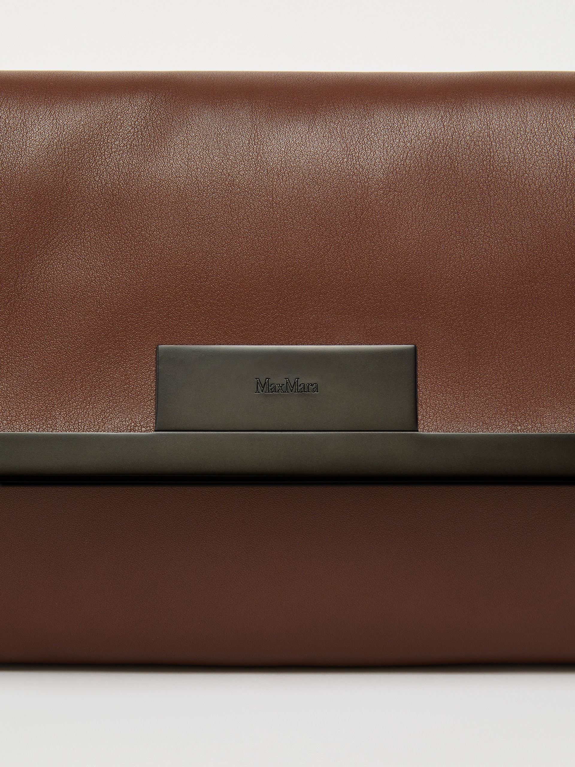 MMCLASPCLUTCHS Small natural leather clutch bag - 4