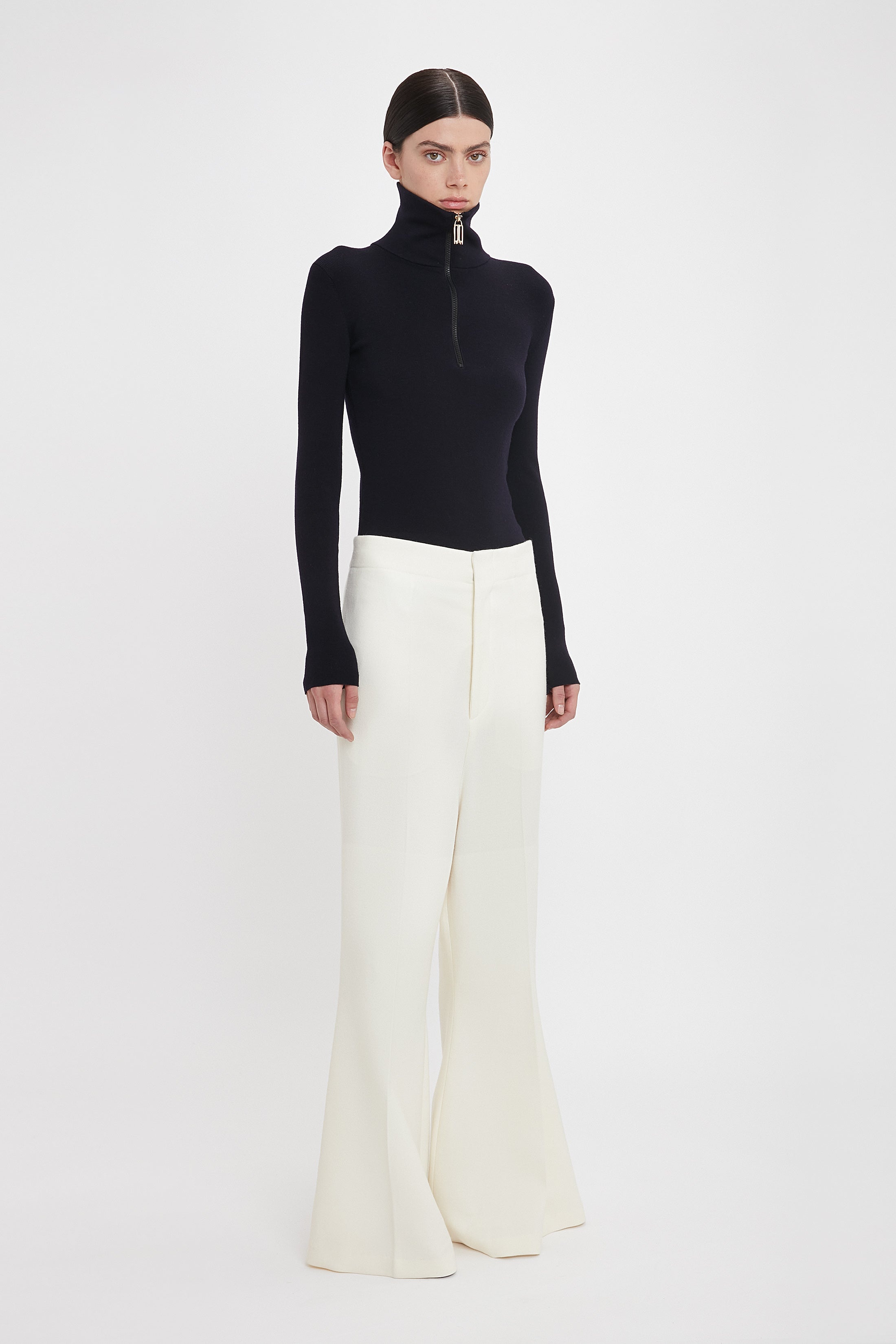 Low Rise Wide Leg Kick Trouser In Ivory - 3