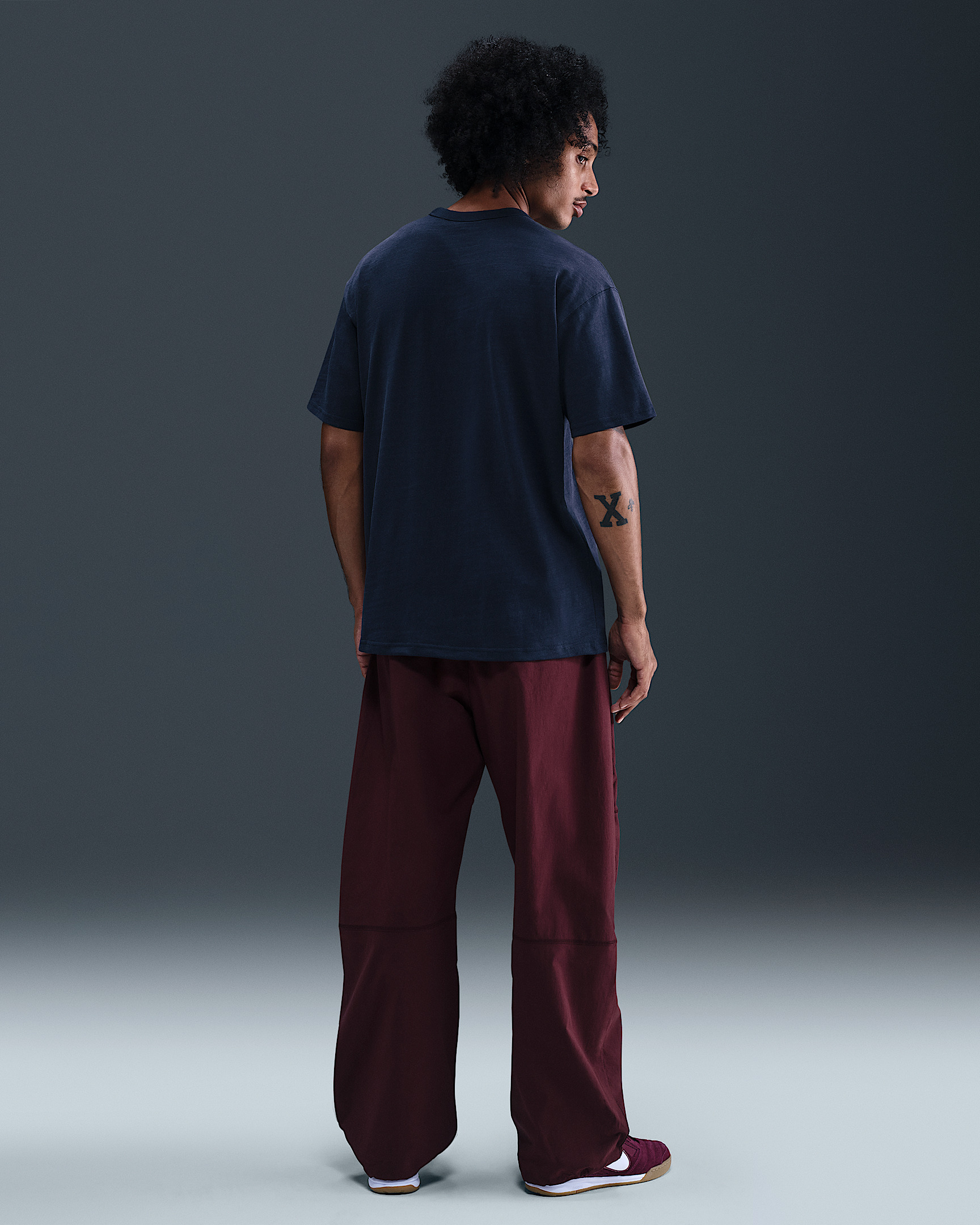 Nike Sportswear Premium Essentials Men's T-shirt - 5