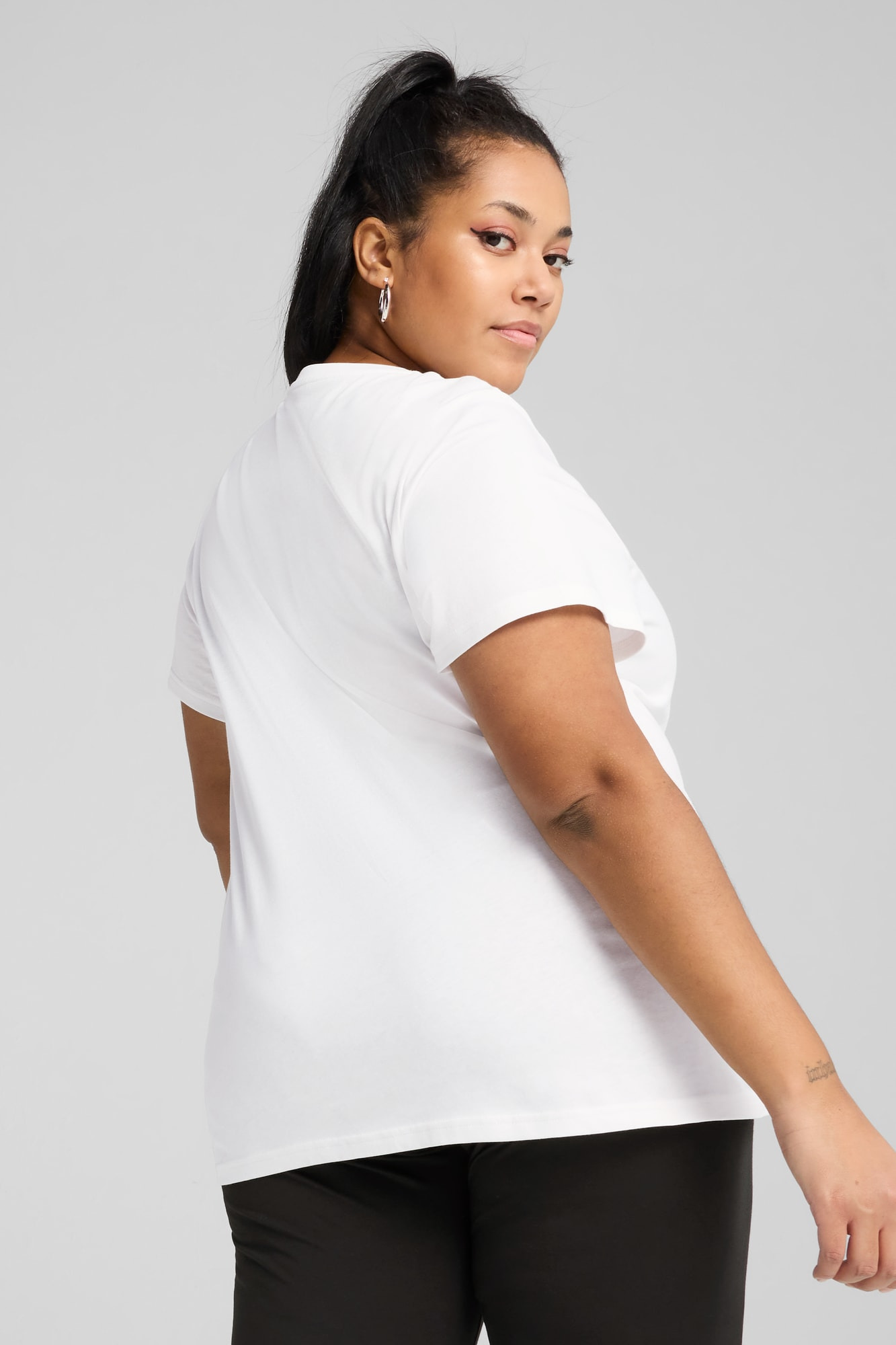 ESS No. 1 Logo Tee Women - 6