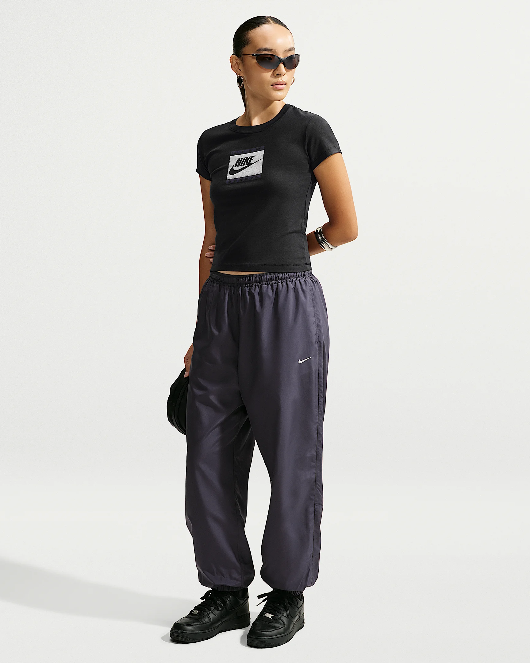 Nike Sportswear Women's Loose Mid-Rise UV Joggers - 1