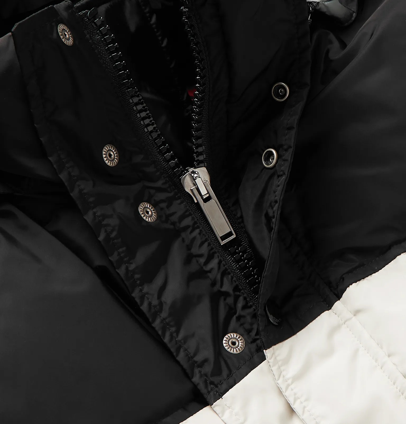 Webbing-Trimmed Quilted Shell Hooded Down Jacket - 6