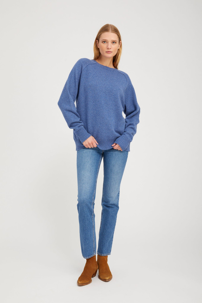 SPRWMN DENIM BLUE CASHMERE BOYFRIEND SWEATER outlook
