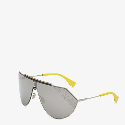 FENDI Yellow and ruthenium sunglasses outlook