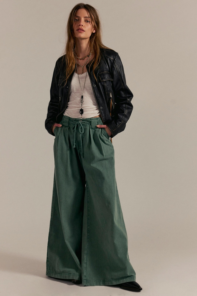 Julien Wide-Leg Chino Trousers 4