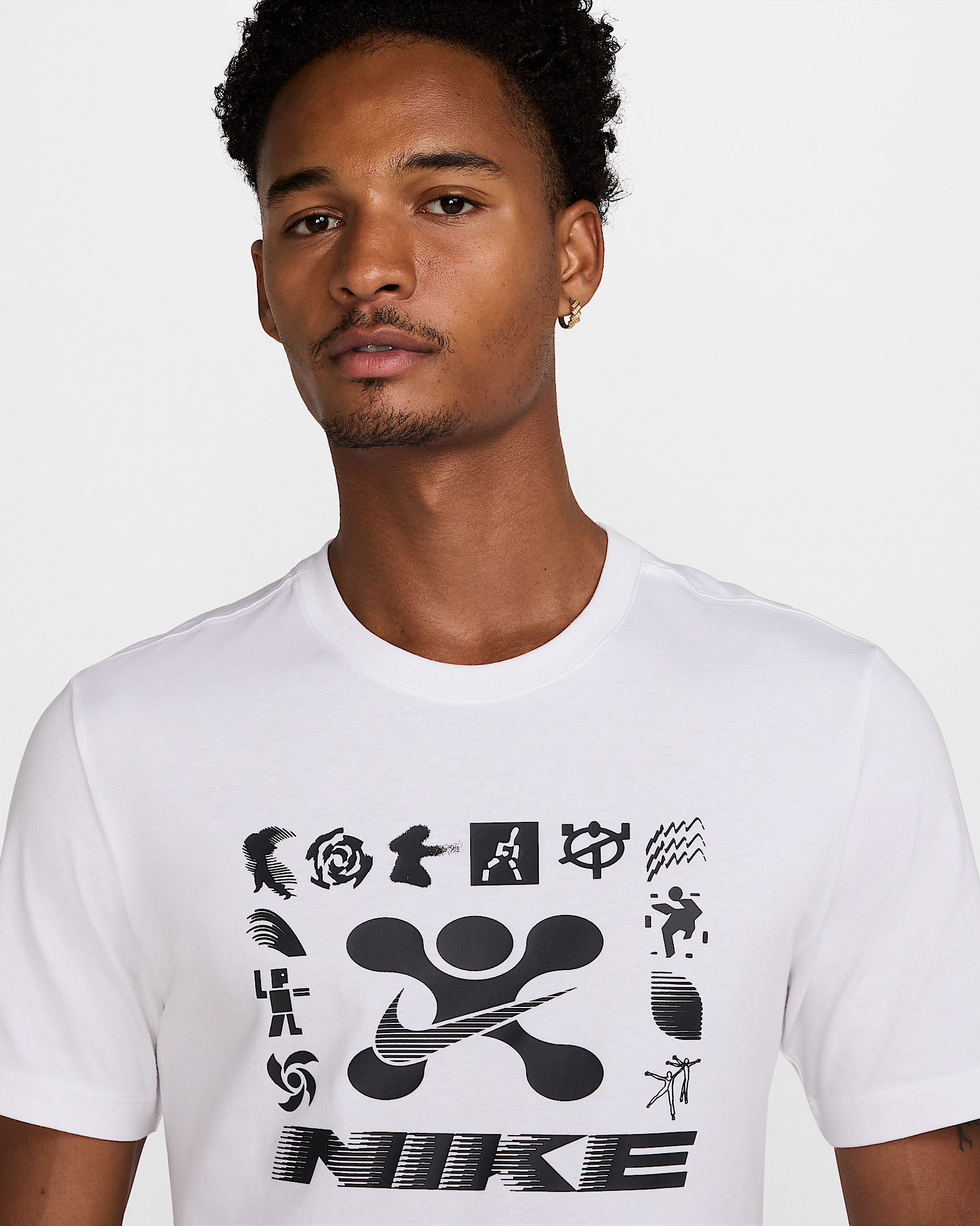 Nike Men's Fitness T-Shirt - 3