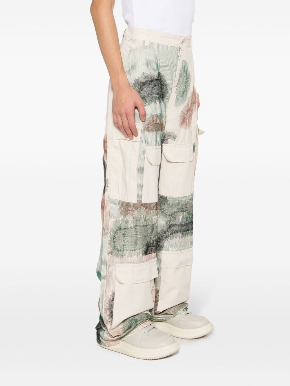 camouflage embroidered cargo trousers - 3