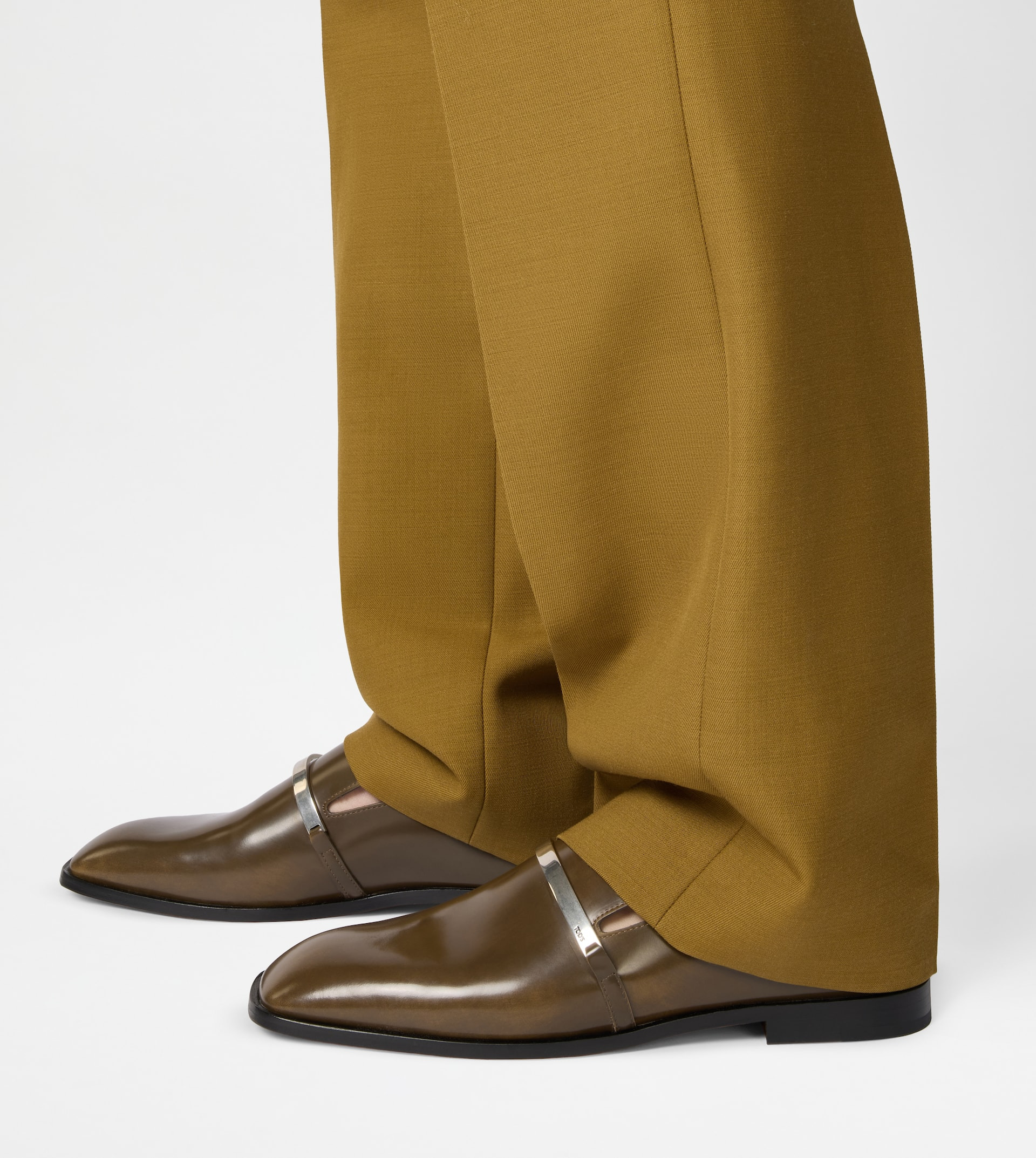LOAFERS IN LEATHER - BROWN - 7