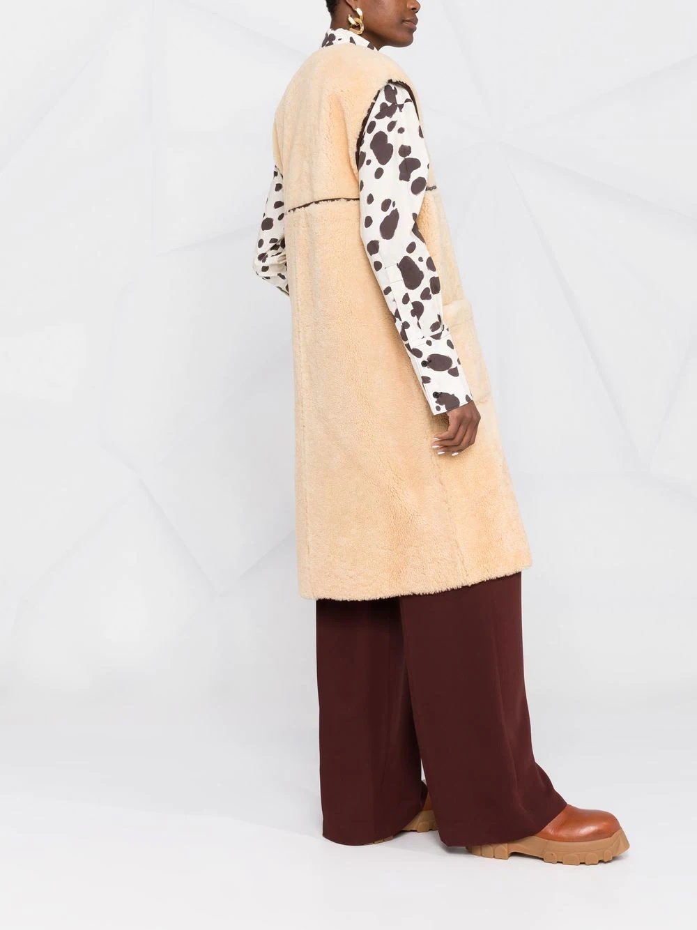 reversible furry waistcoat - 4