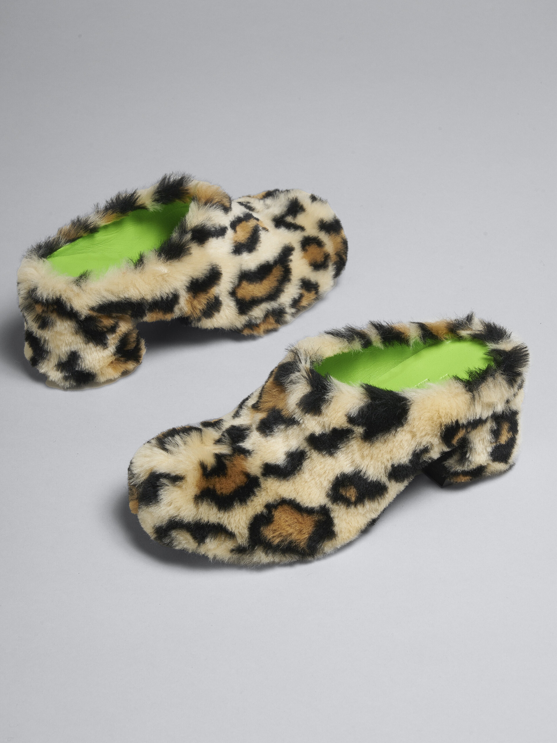 LEOPARD PRINT FAUX FUR SABOT - 5