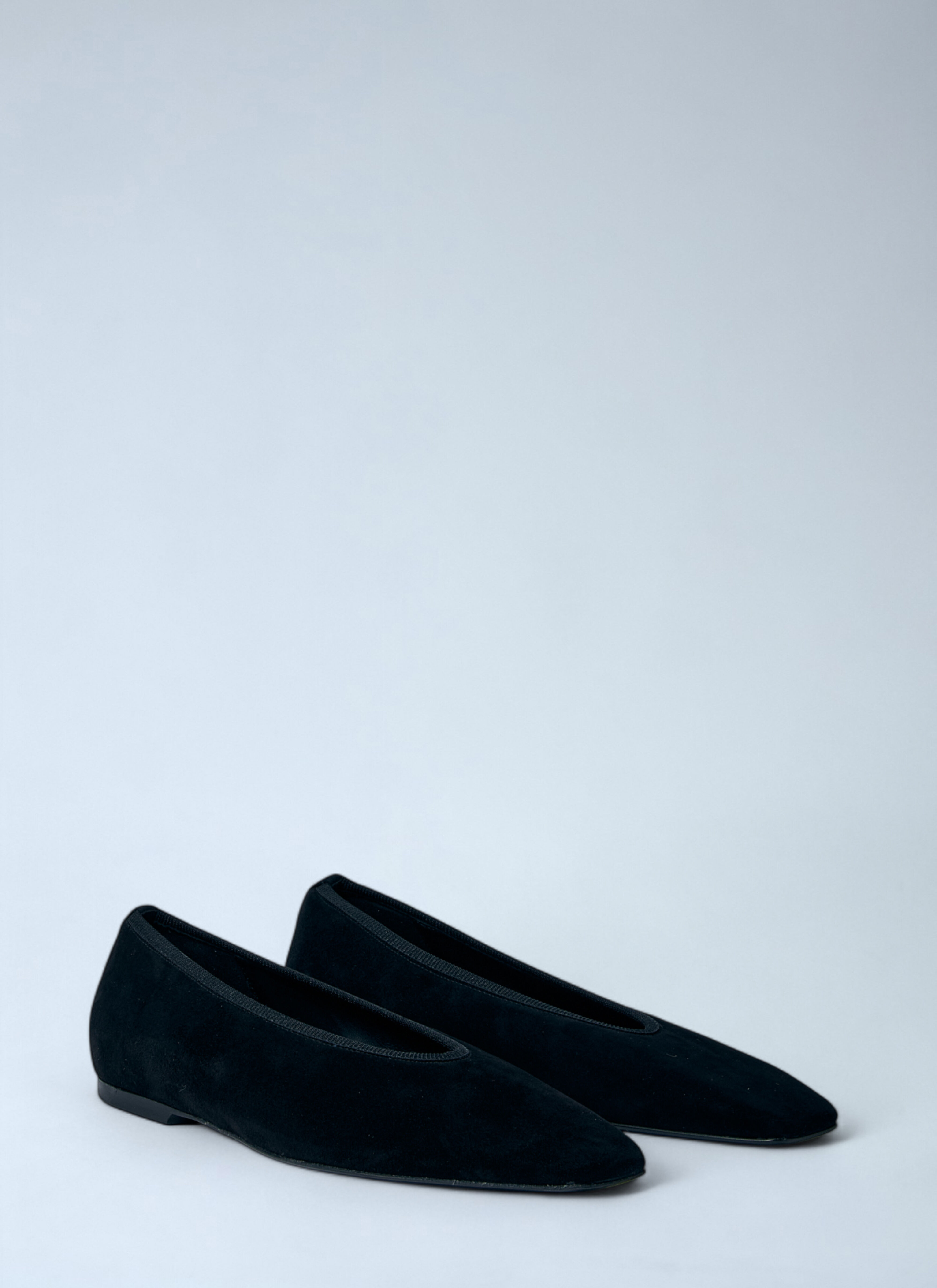 Minimalist Suede Ballerinas Flats - 2
