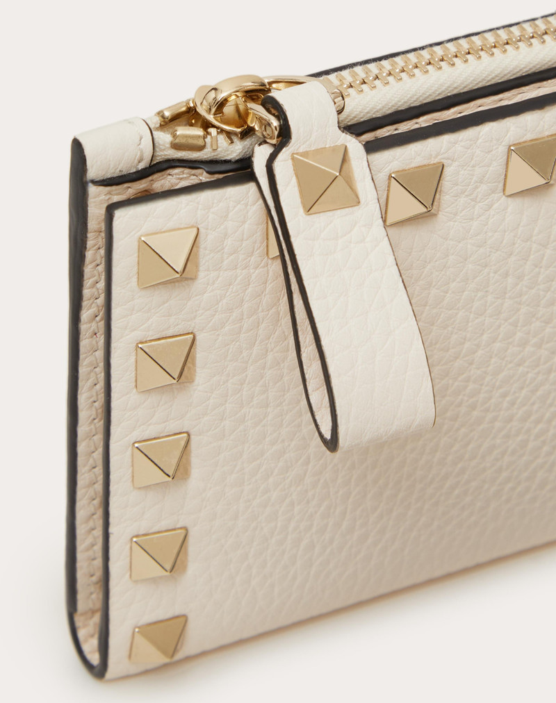 ROCKSTUD GRAINY CALFSKIN CARDHOLDER WITH ZIPPER 2