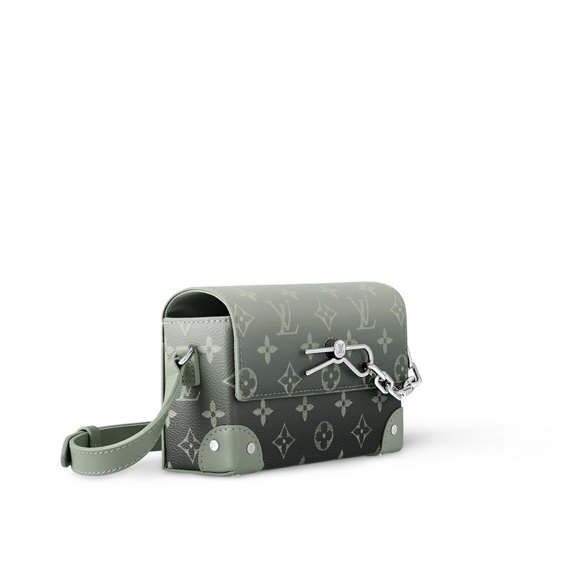 Louis Vuitton Steamer Wearable Wallet outlook