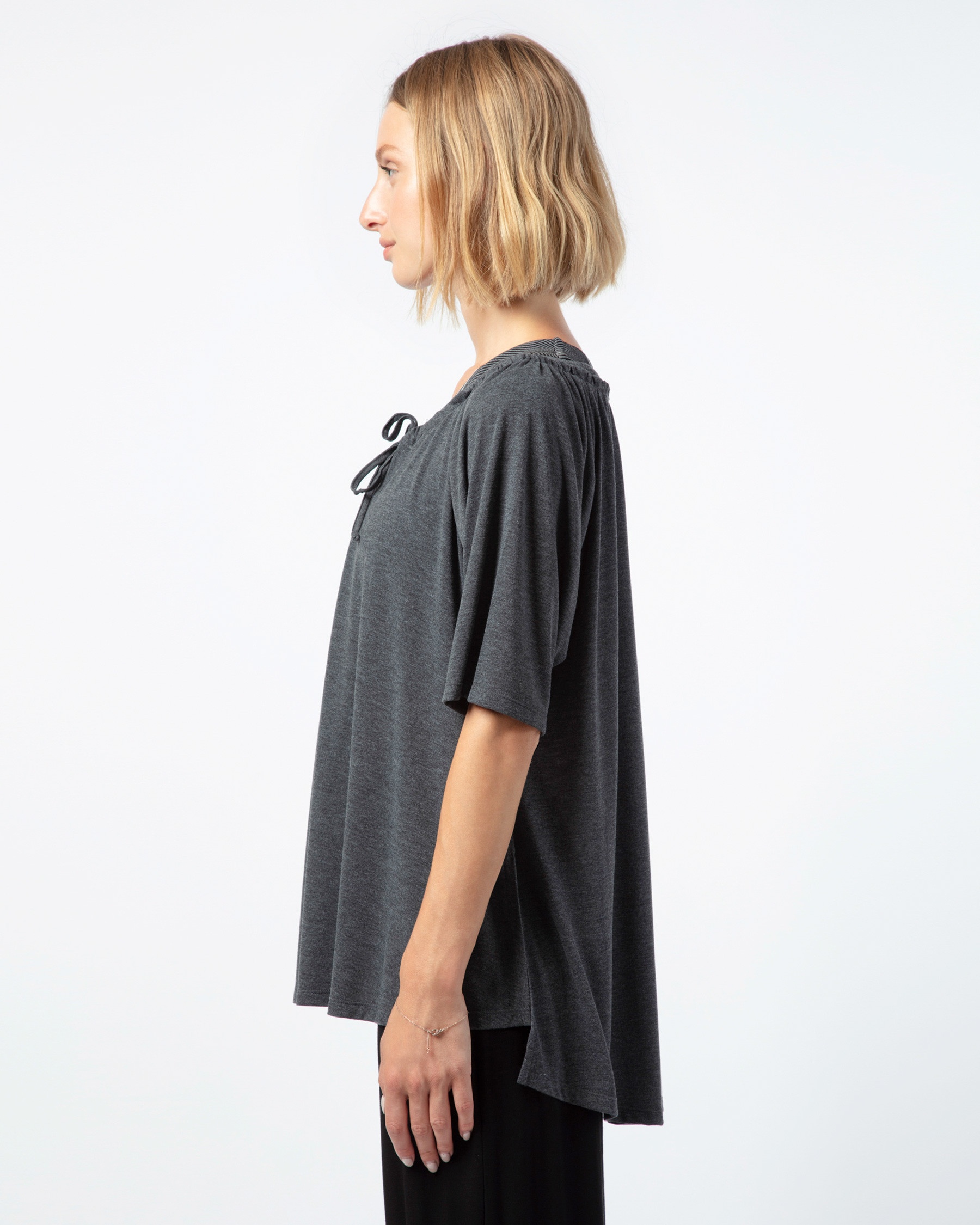 Oversize neckline to tighten t-shirt - 2