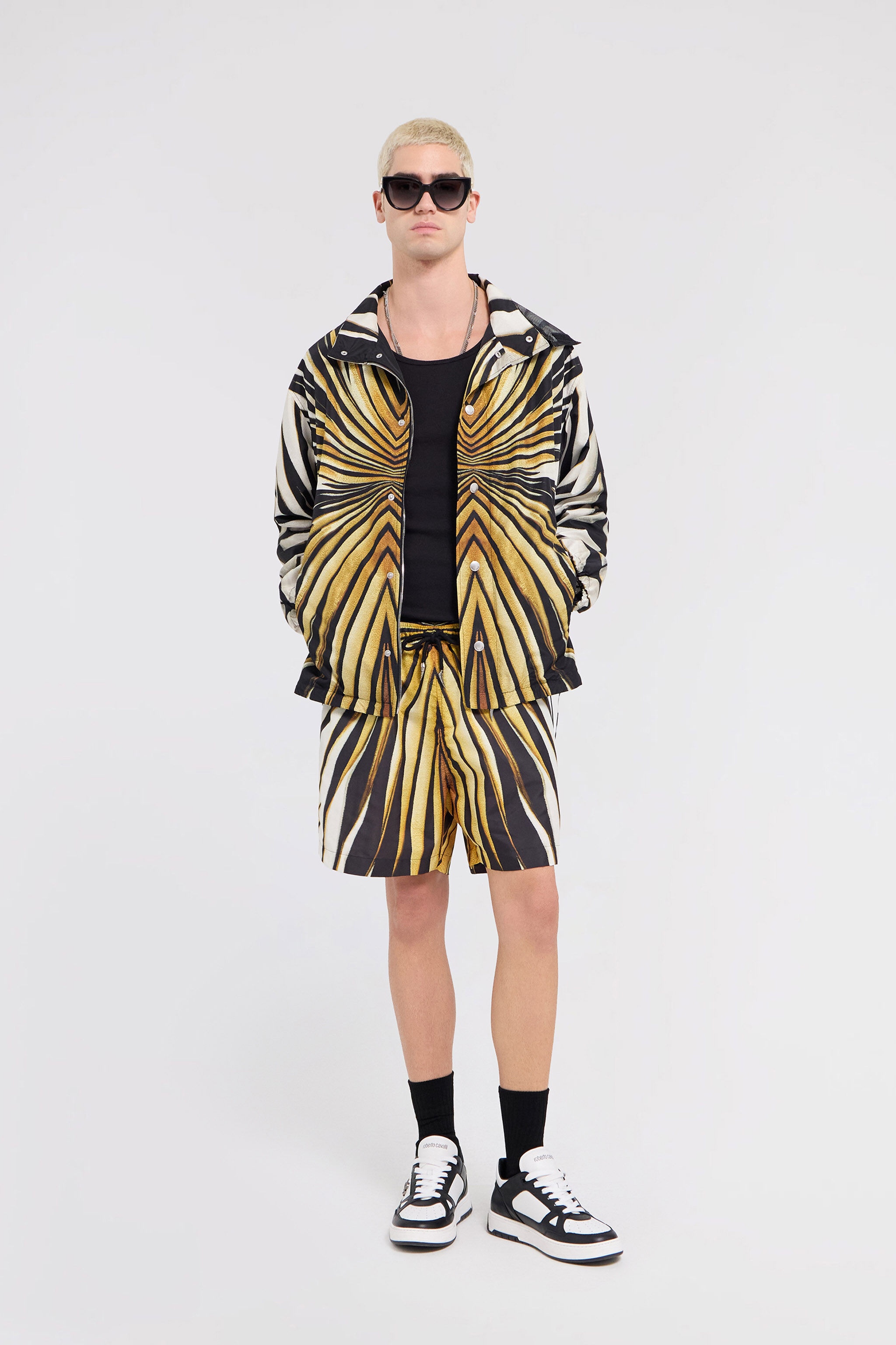 Ray Of Gold Print Nylon Sea Shorts - 2