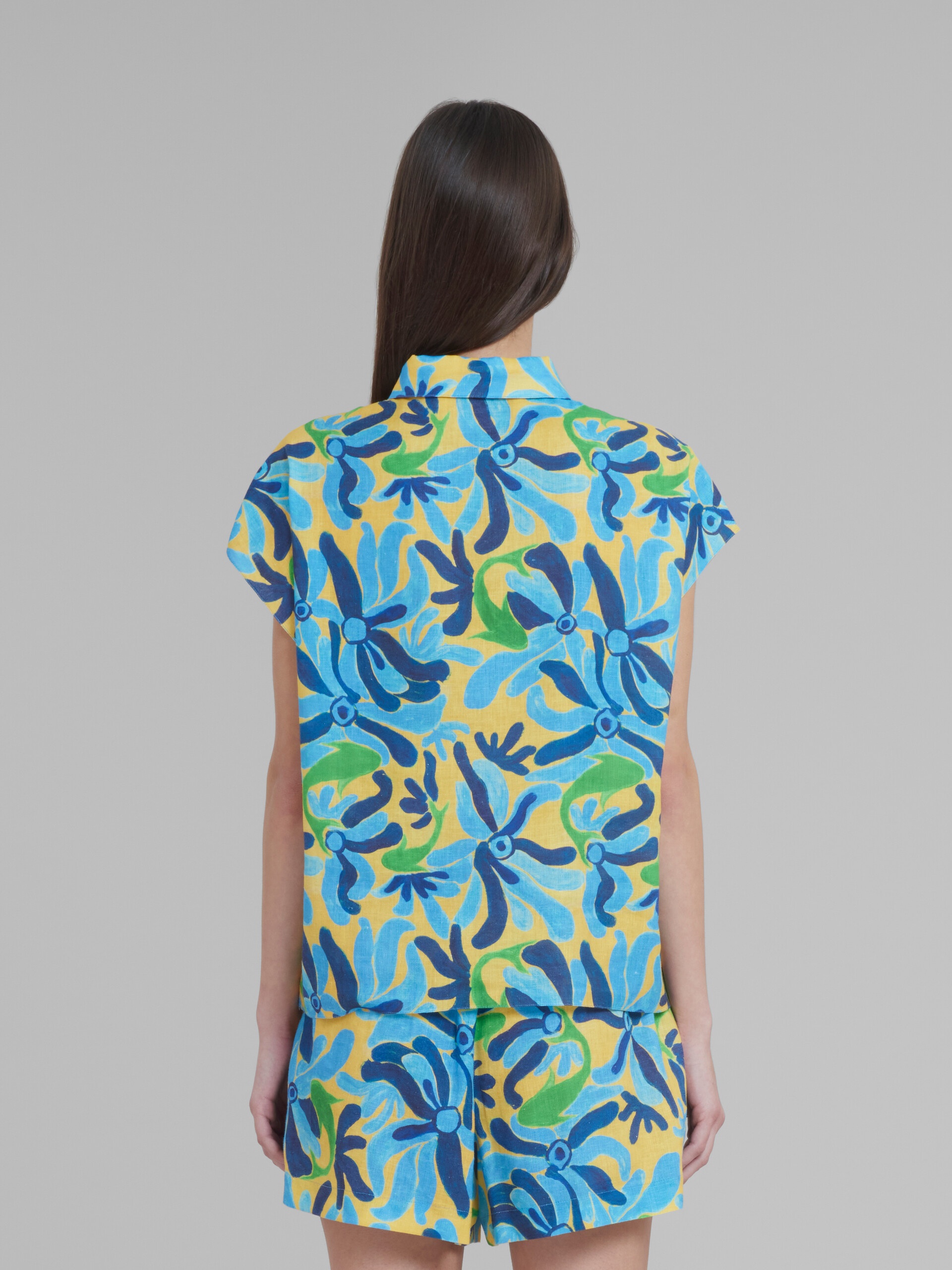 MARNI X NO VACANCY INN - LINEN AND VISCOSE POLO TOP WITH CHIPPY FISHES PRINT - 3