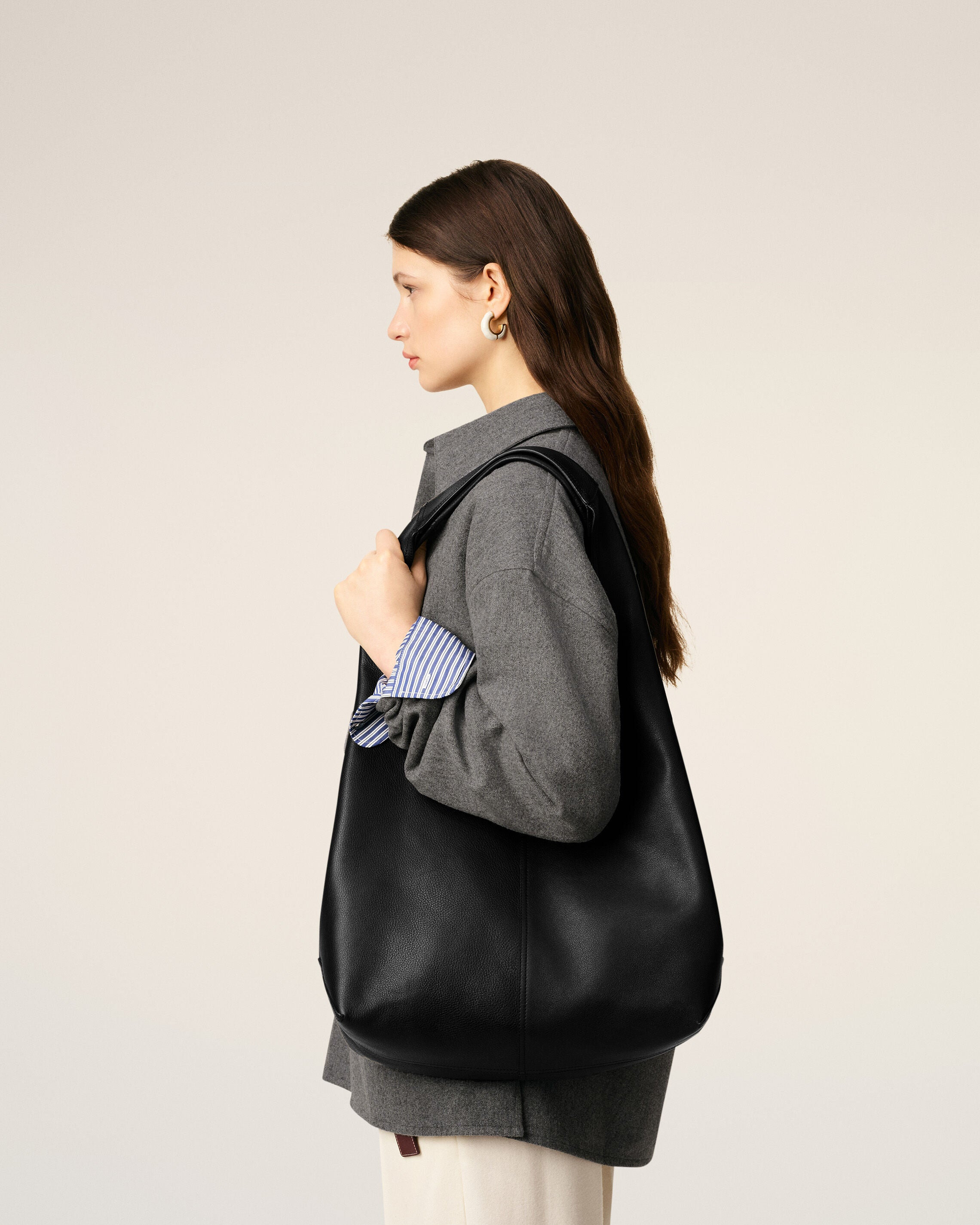 BLACK SMOOTH LEATHER ETIENNE HOBO BAG - 2