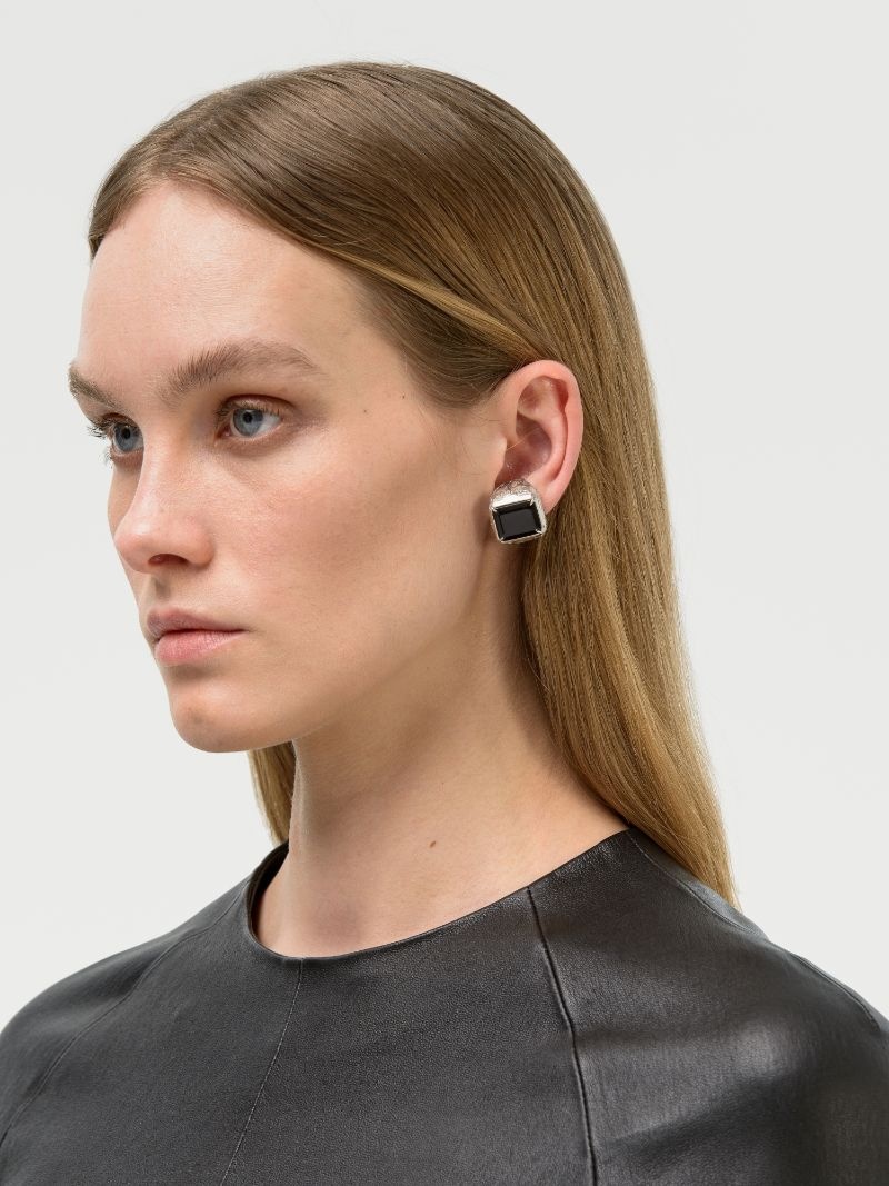 SMALL SQUARE CUT STONE EARRING - 3