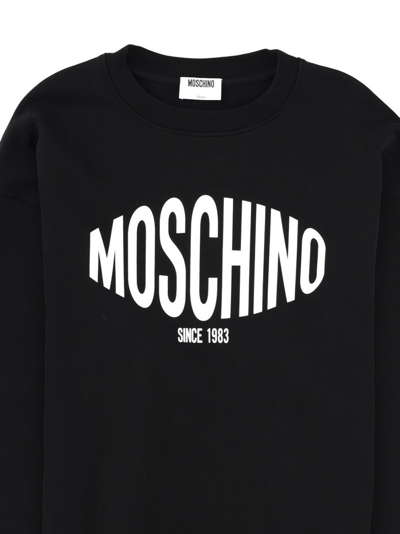 Moschino logo sweater outlook