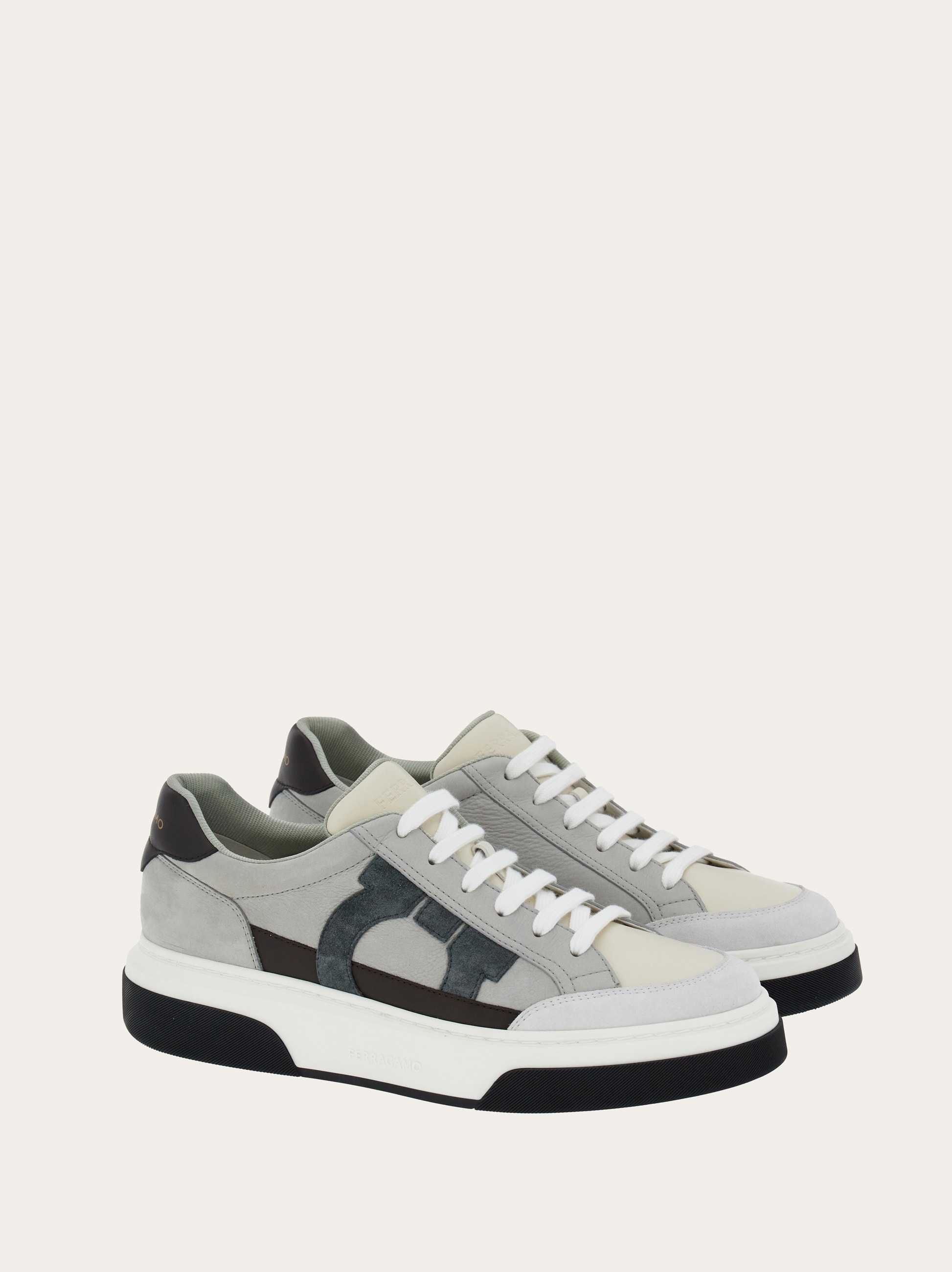 Low cut sneaker with Gancini outline - 5