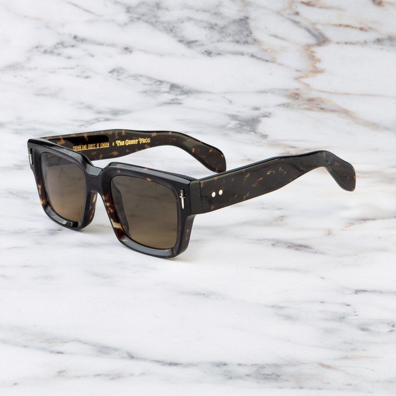 CUTLER AND GROSS THE GREAT FROG TITAN SQUARE SUNGLASSES outlook