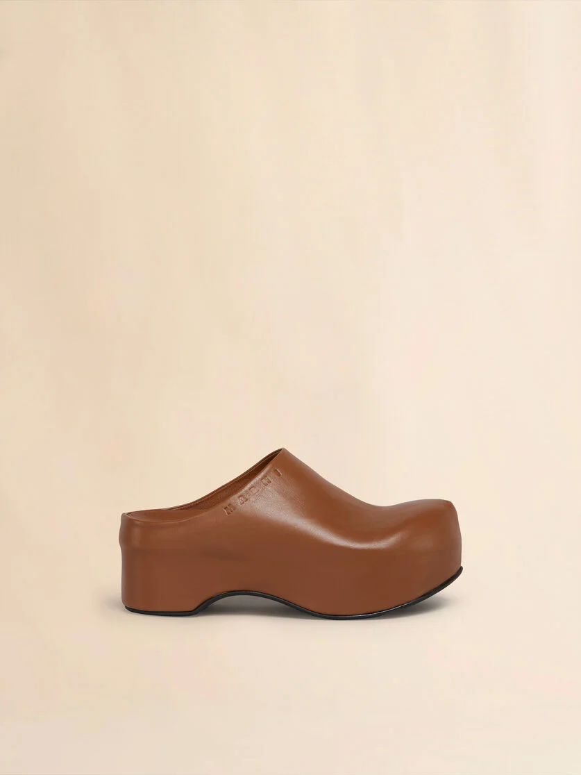 BROWN LEATHER CHUNKY CLOG SABOT - 1