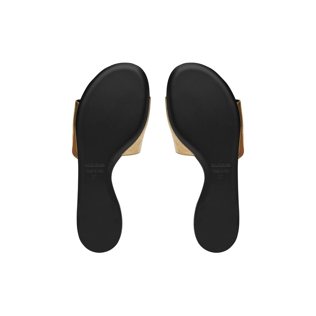 Women's Groupi Sandal  in Gold - 7
