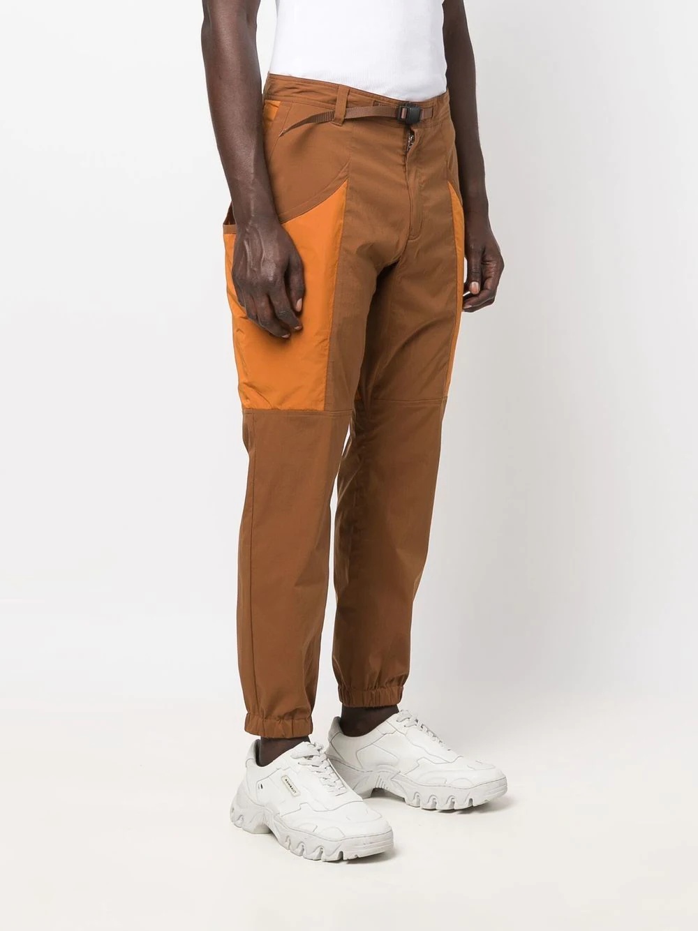 colour-block tapered trousers - 3