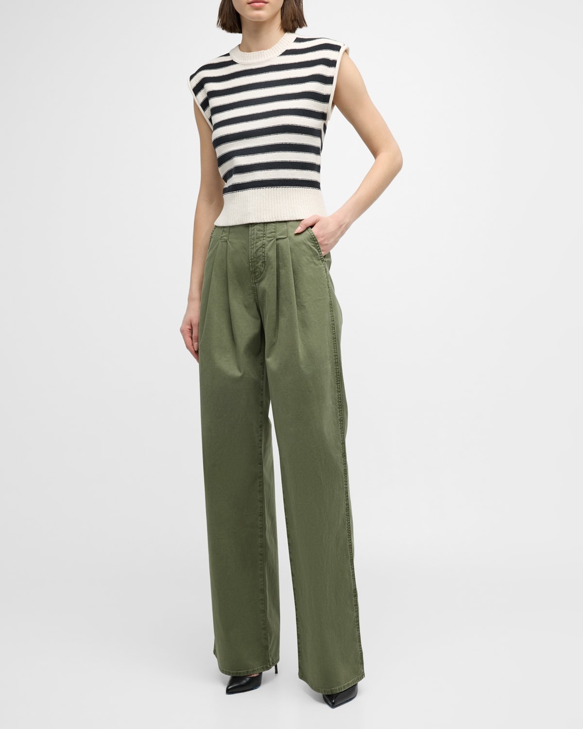 Mia Pleated Wide-Leg Jeans - 4