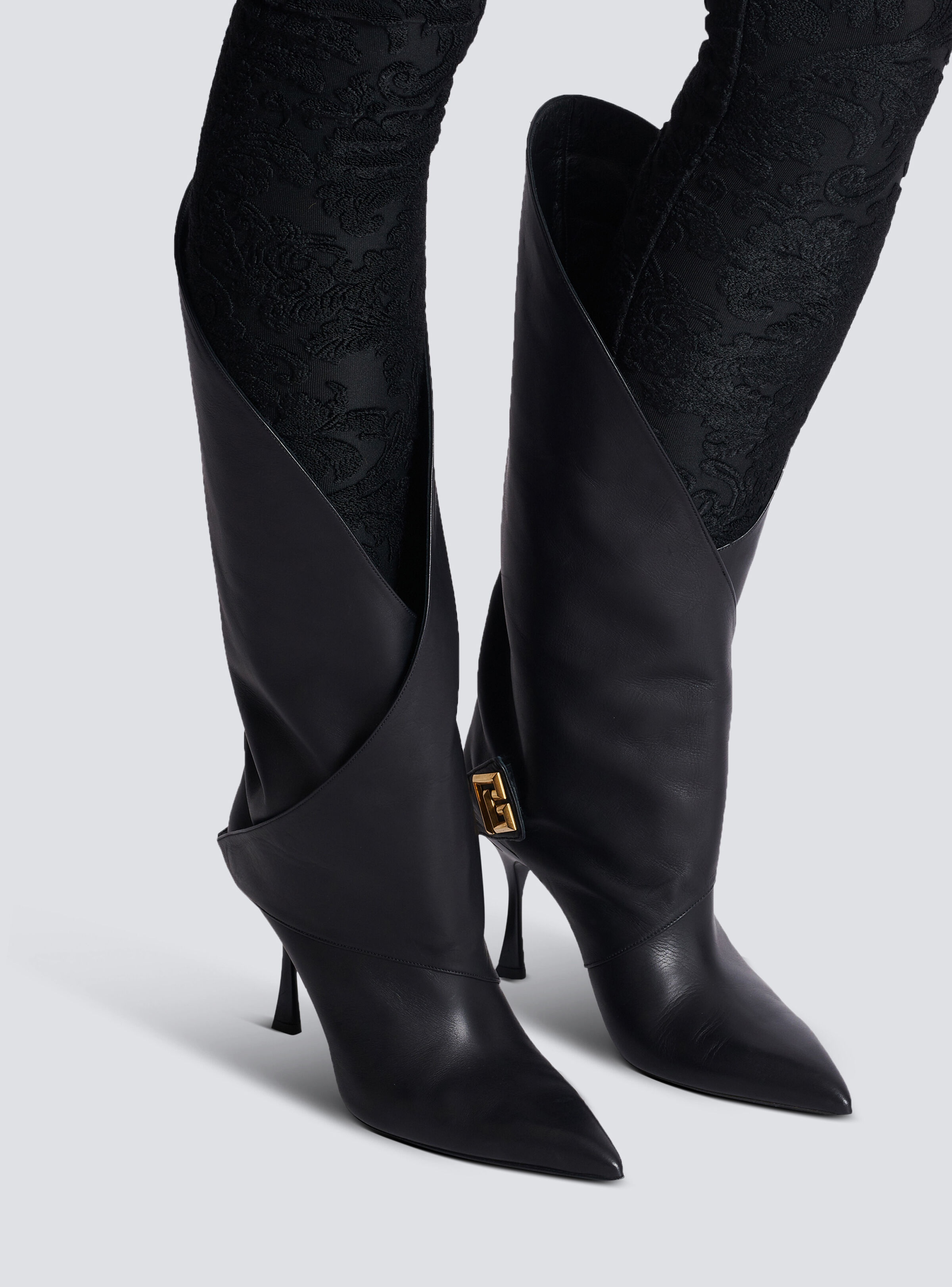 Twist heeled leather boots - 7