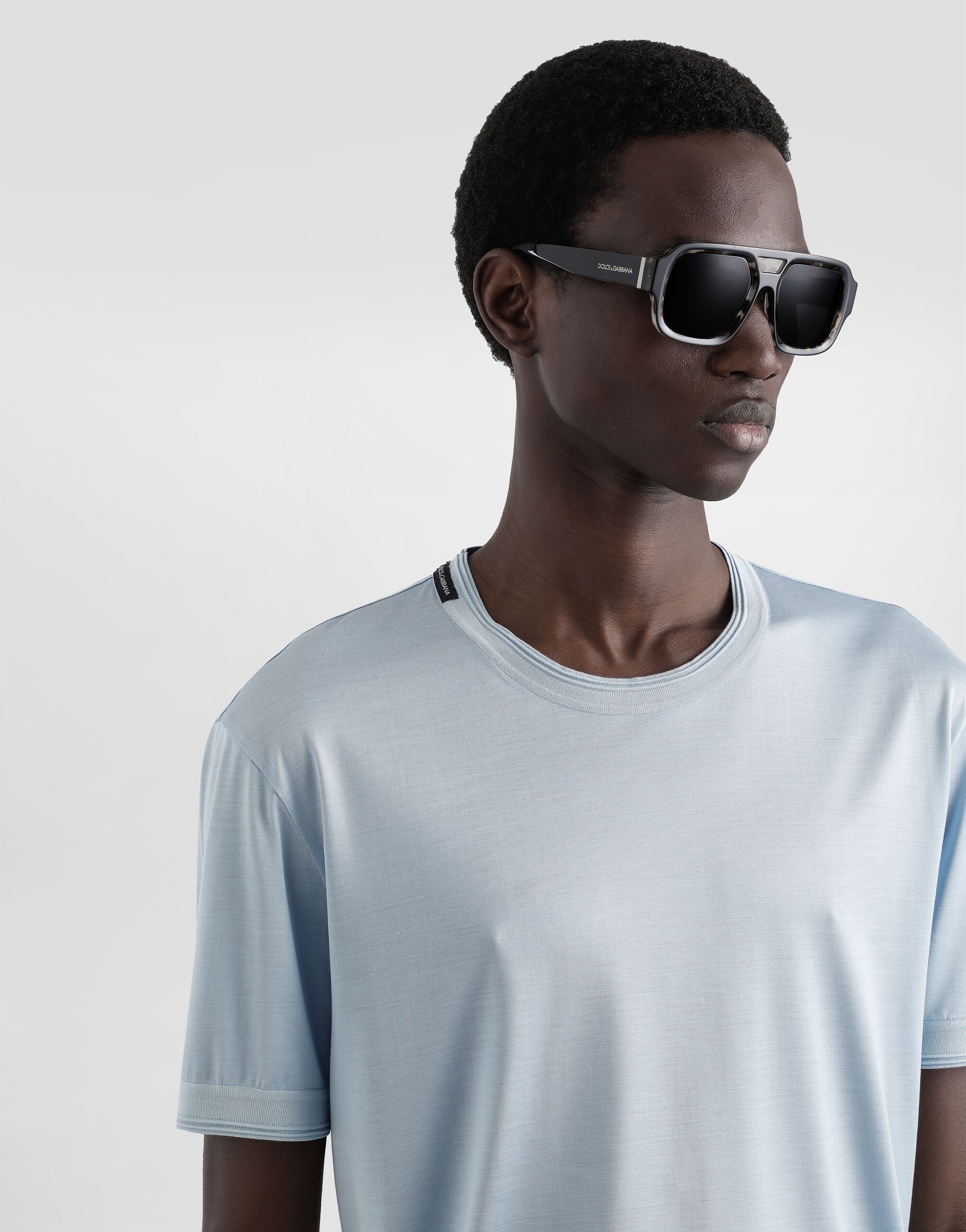 Short-sleeved silk t-shirt - 4
