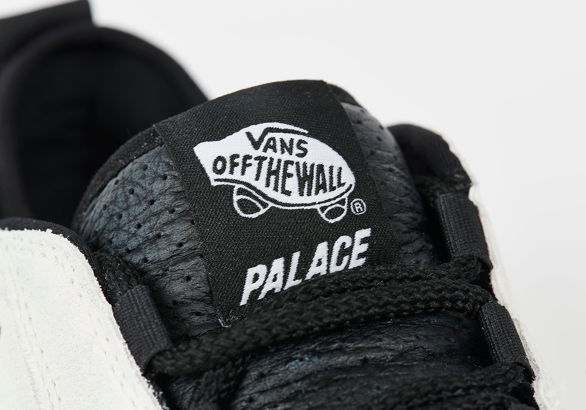 PALACE VANS LOW WHITE - 7