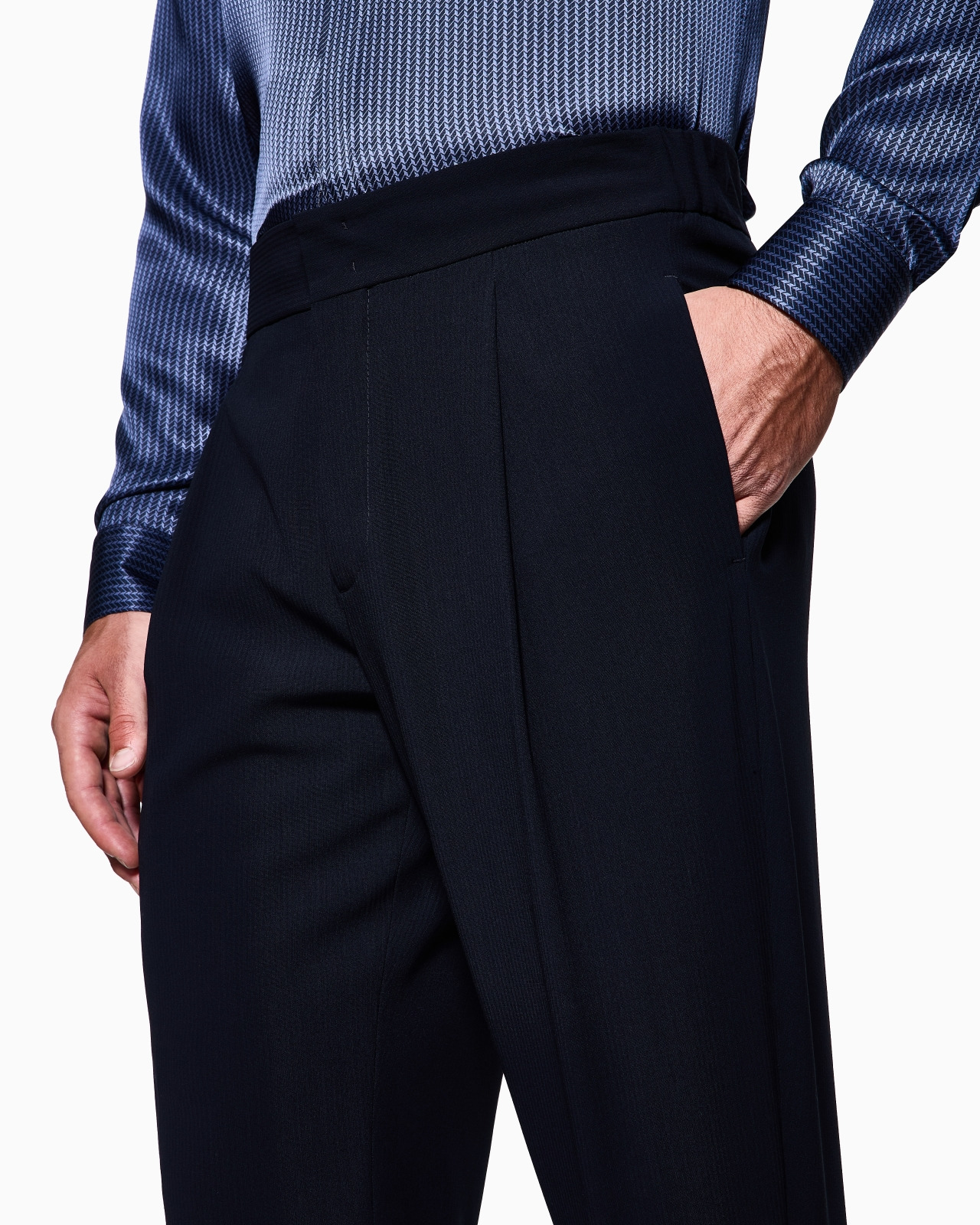 SINGLE-DART, WOOL-CRÊPE TROUSERS - 5
