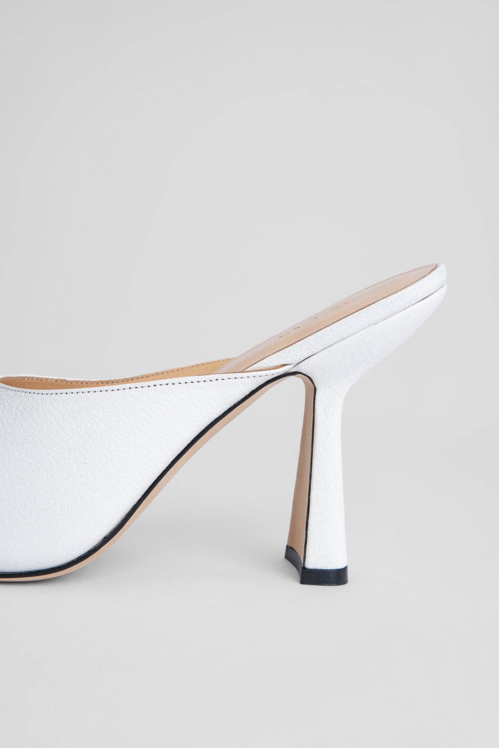 Zaya White Grained Leather - 4