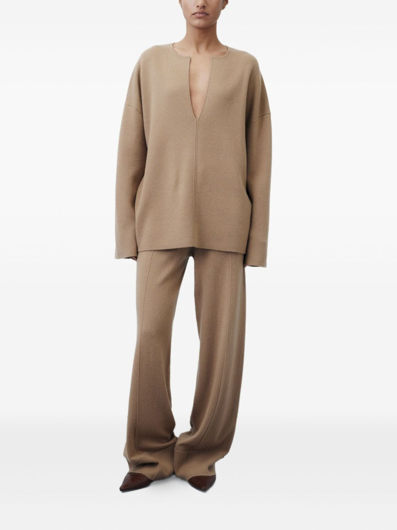 Allude v-neck knitted top outlook