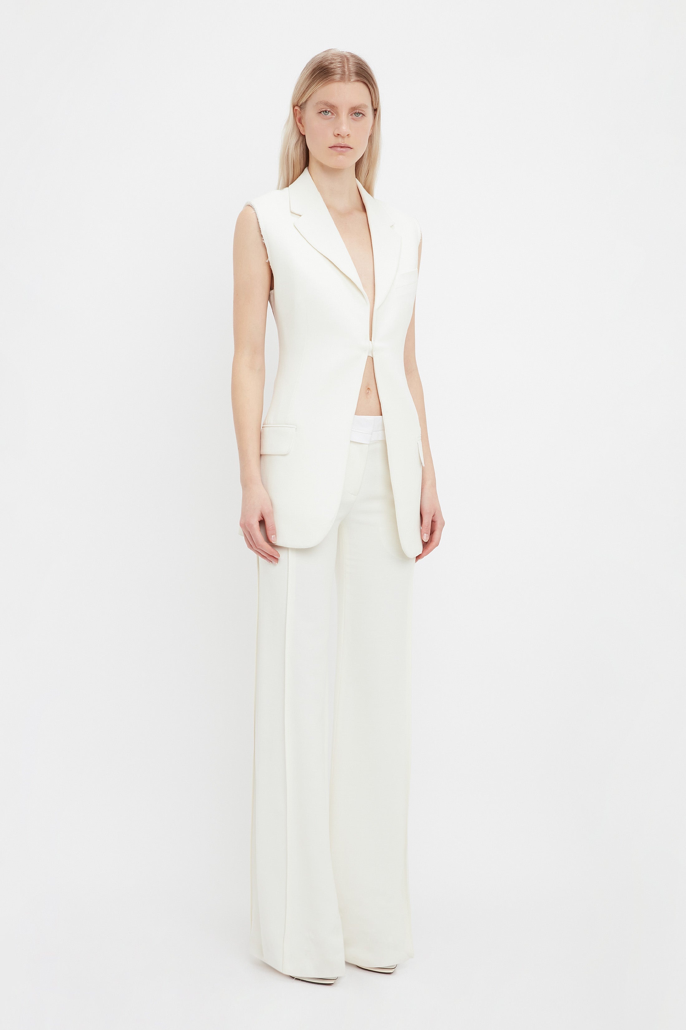 Sleeveless Jacket In Off White - 4