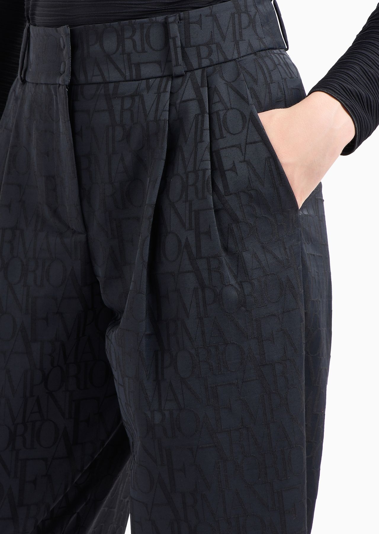 Oval-leg trousers in a jacquard wool blend with all-over lettering - 5