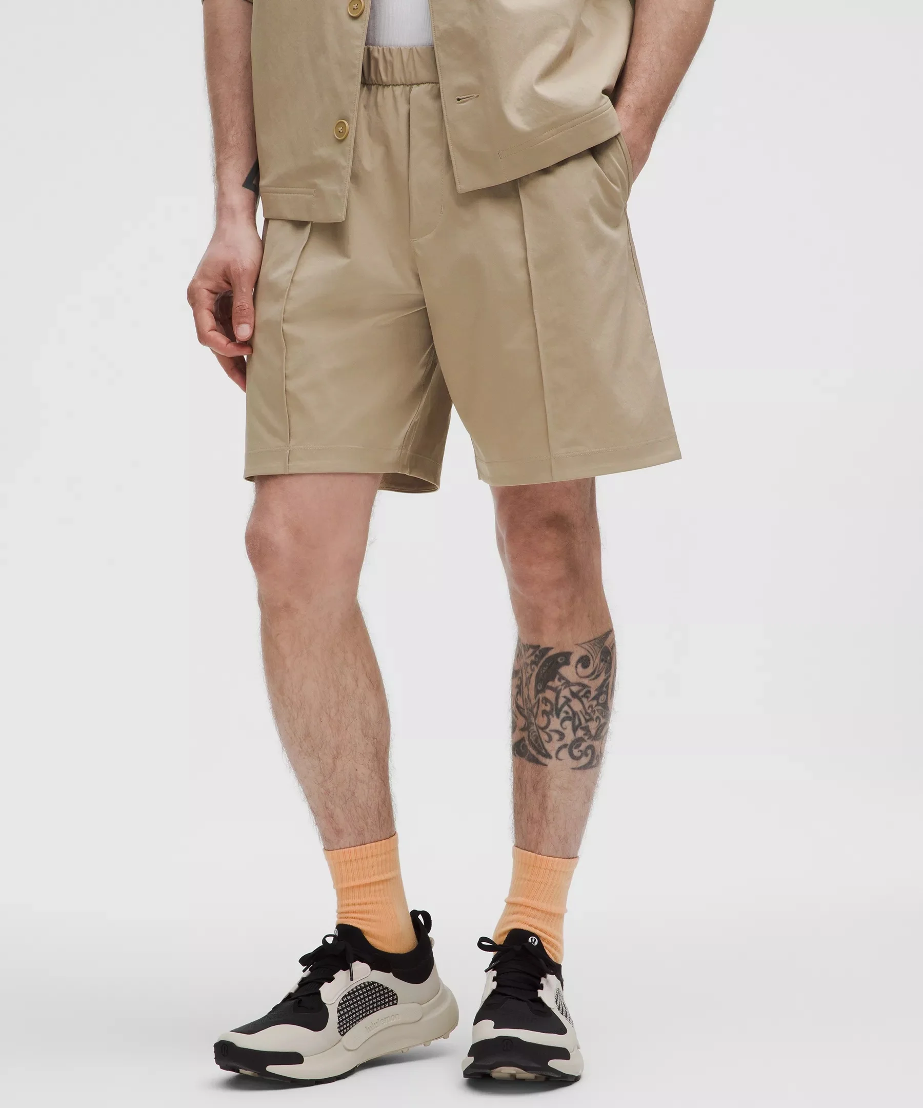 Woven Pintuck Pull-On Short 8" - 1