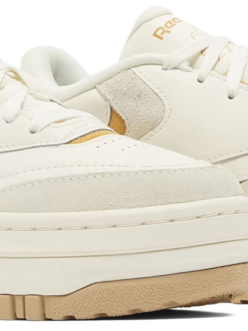 Reebok 클럽 C 엑스트라 "White/Beige"스니커머스 outlook