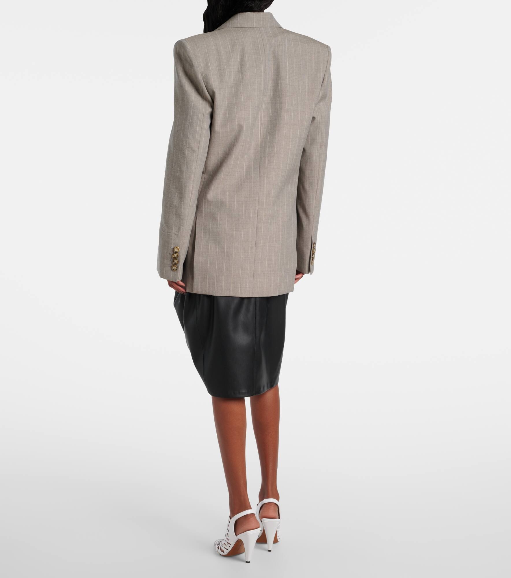 Oversized double-breasted wool blazer - 3