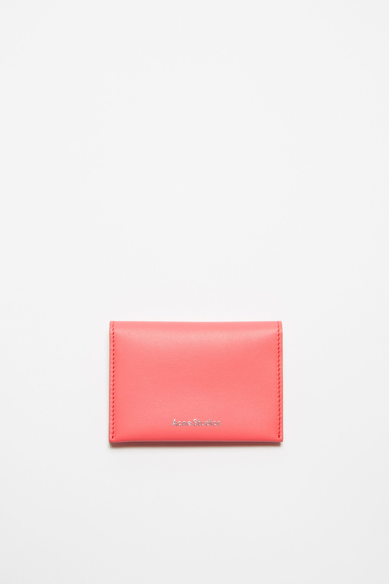 Folded leather wallet - Electric pink 1